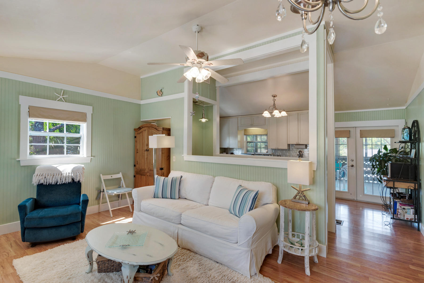 LAGUNA BEACH ESTATES 7TH ADDN - Residential