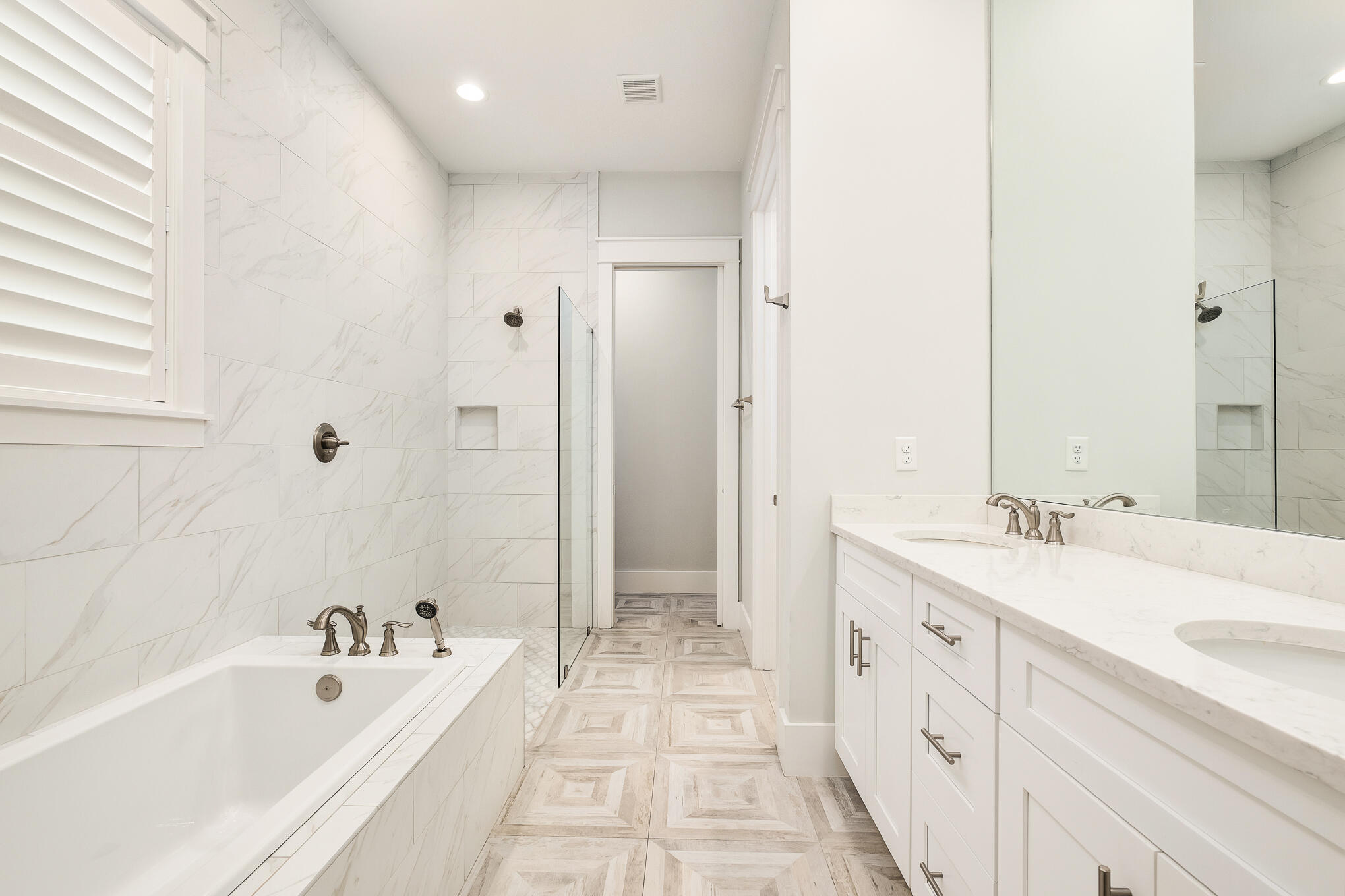 BEACH HIGHLAND - Residential