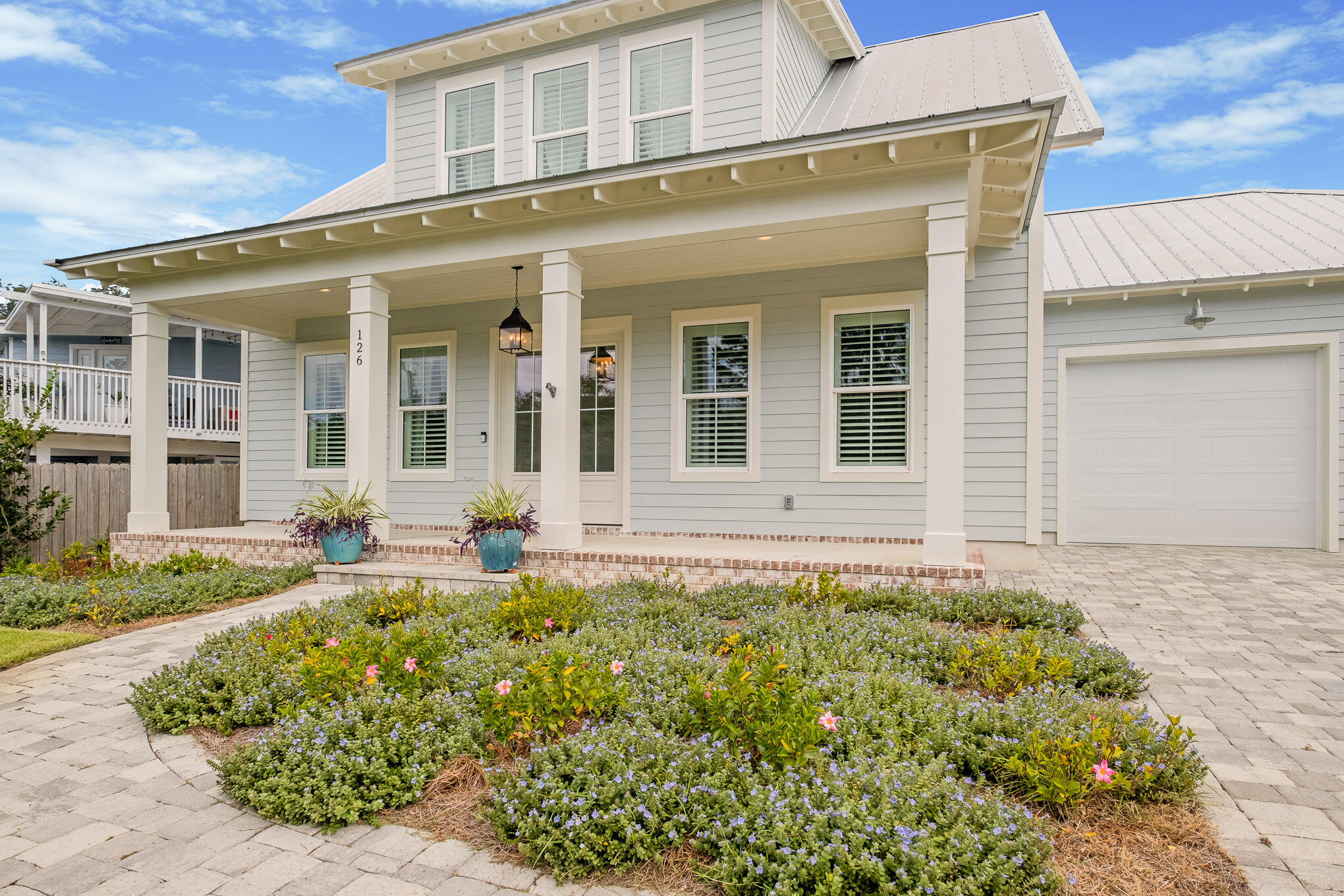 BEACH HIGHLAND - Residential