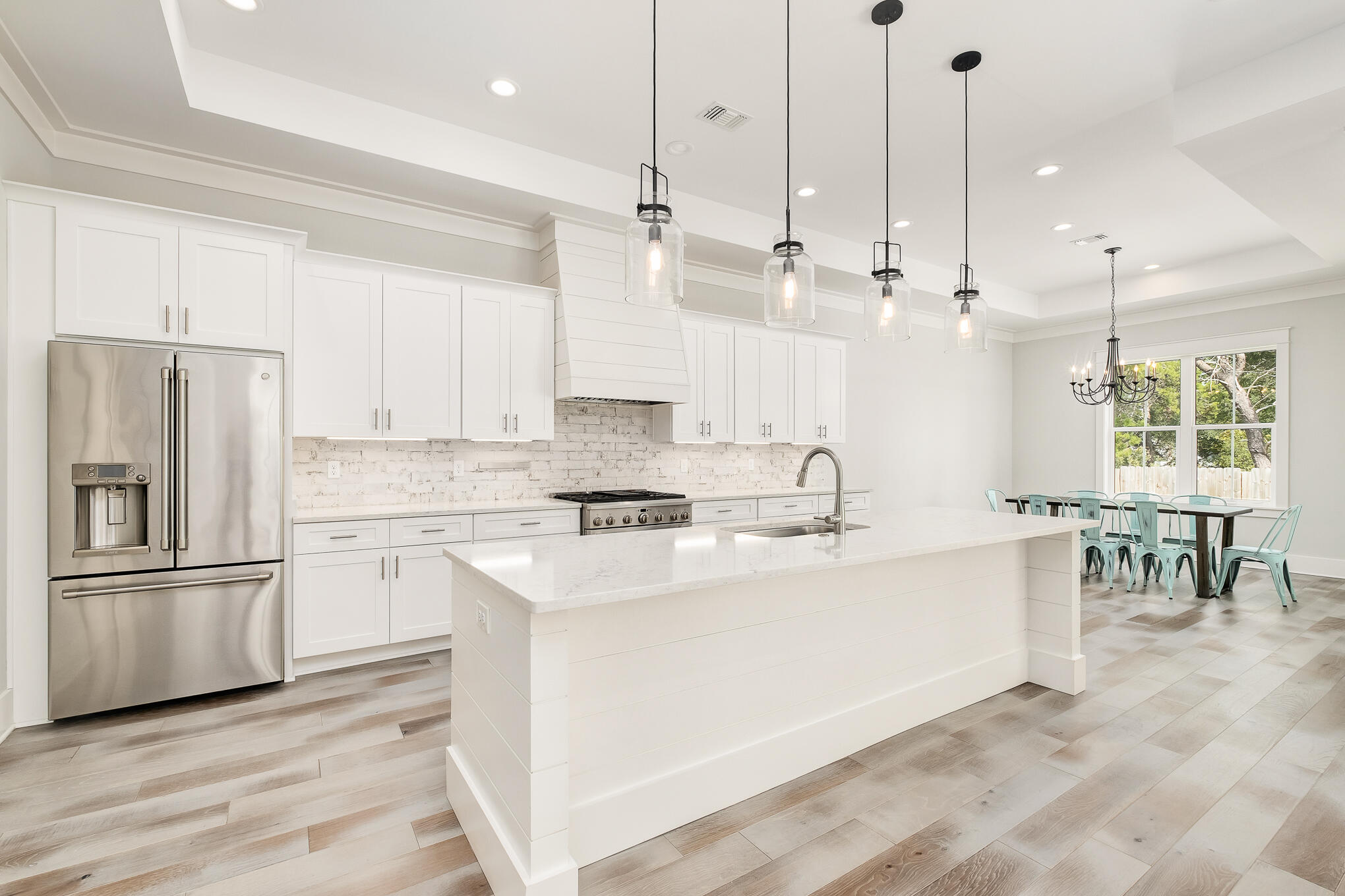 BEACH HIGHLAND - Residential