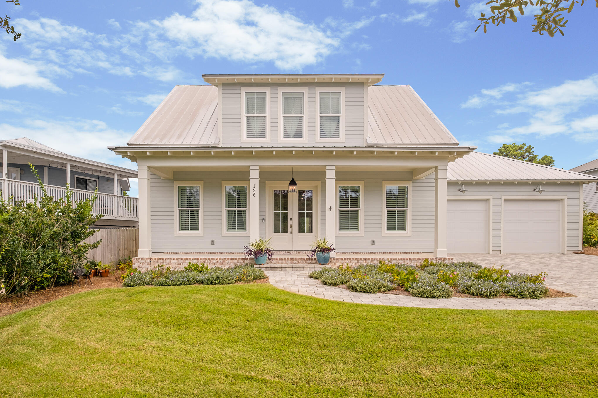BEACH HIGHLAND - Residential