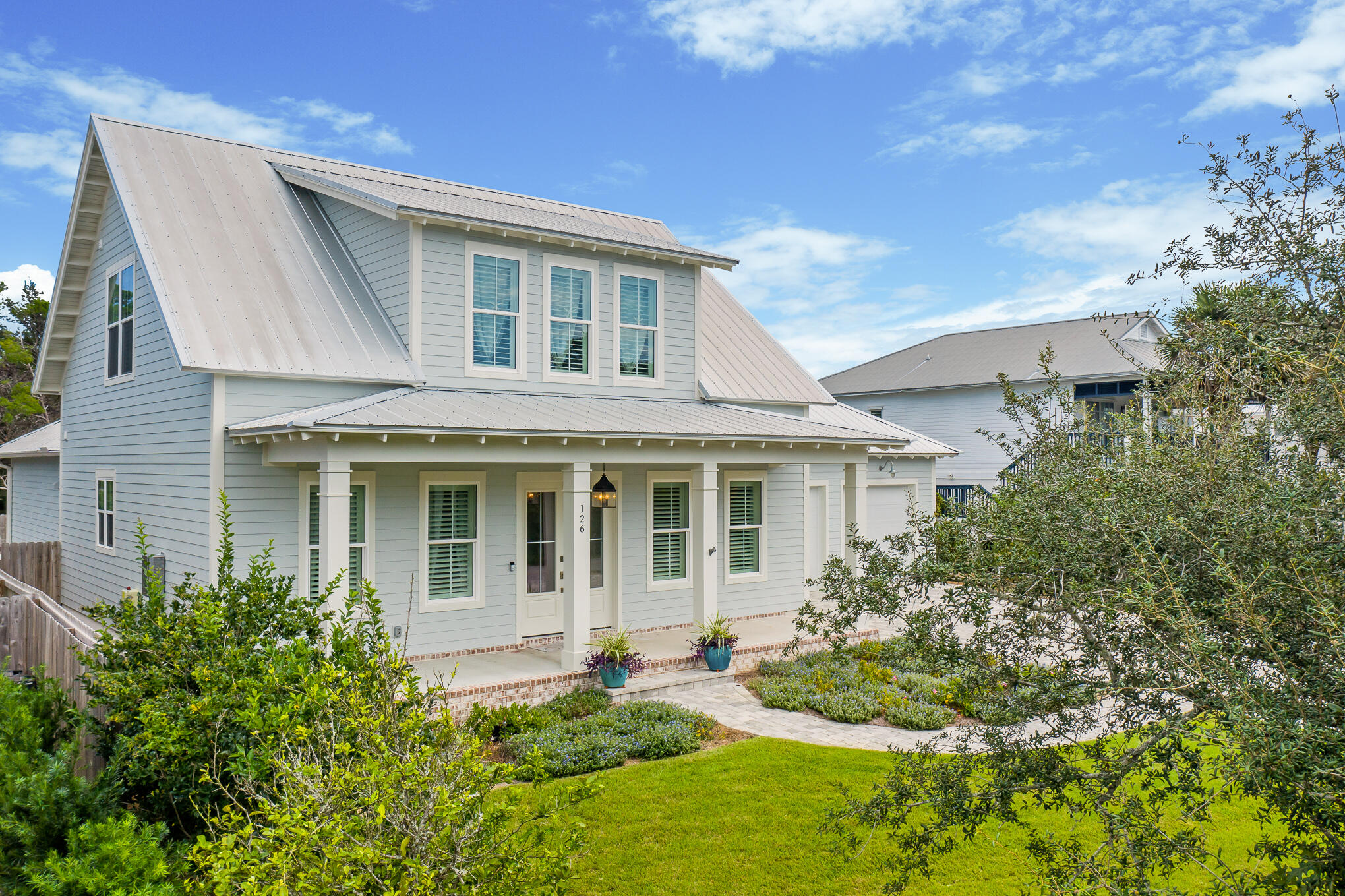 BEACH HIGHLAND - Residential