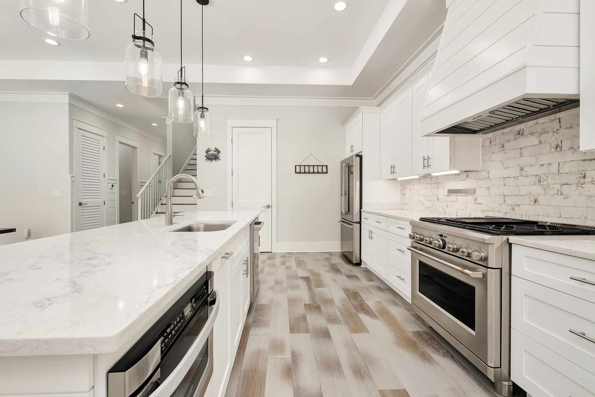BEACH HIGHLAND - Residential