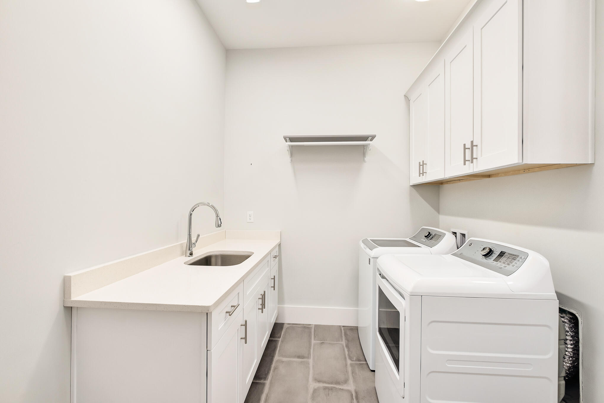 BEACH HIGHLAND - Residential
