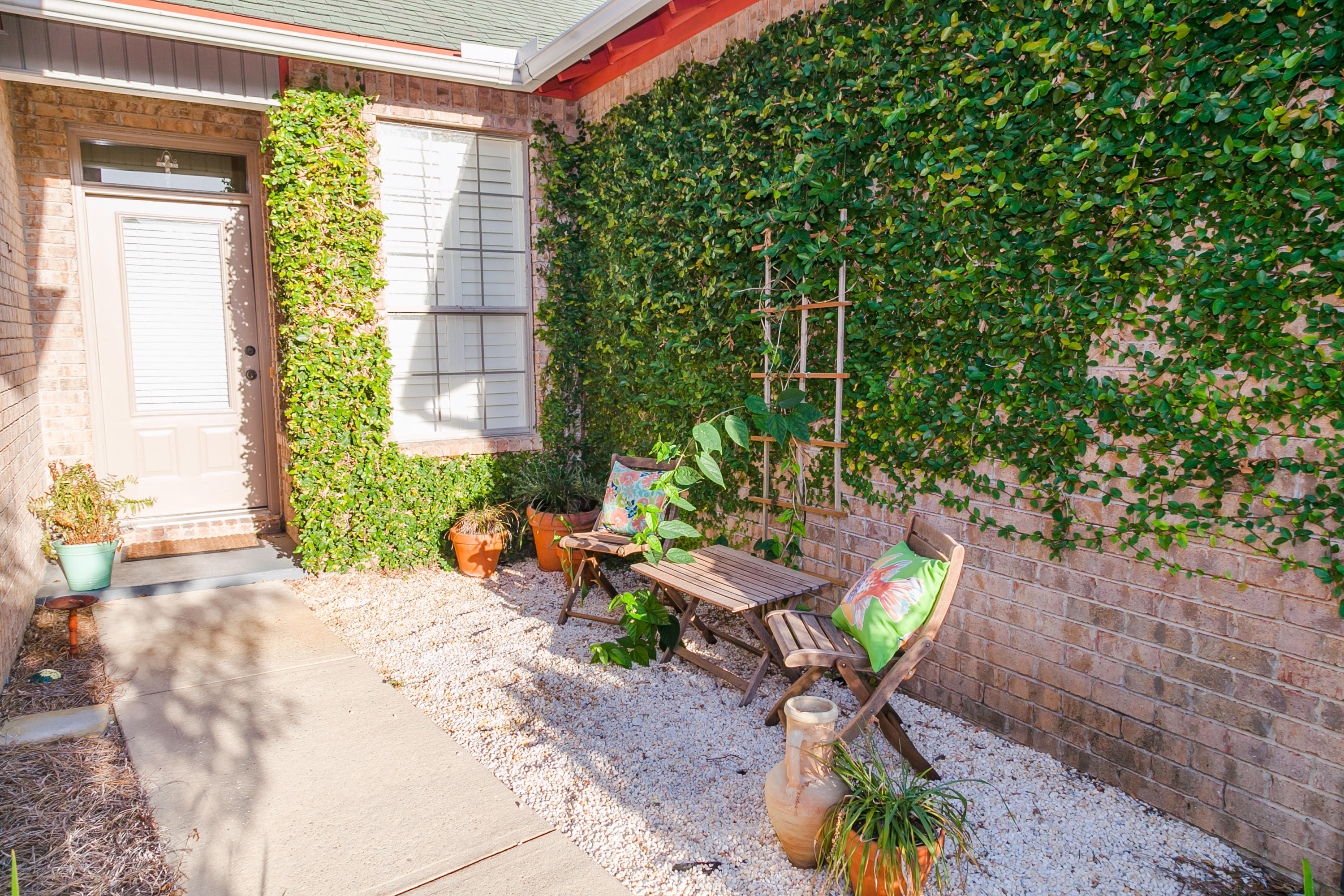 ESCADA - Residential