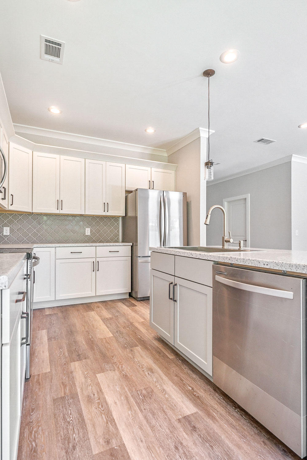 THE PINES - Residential