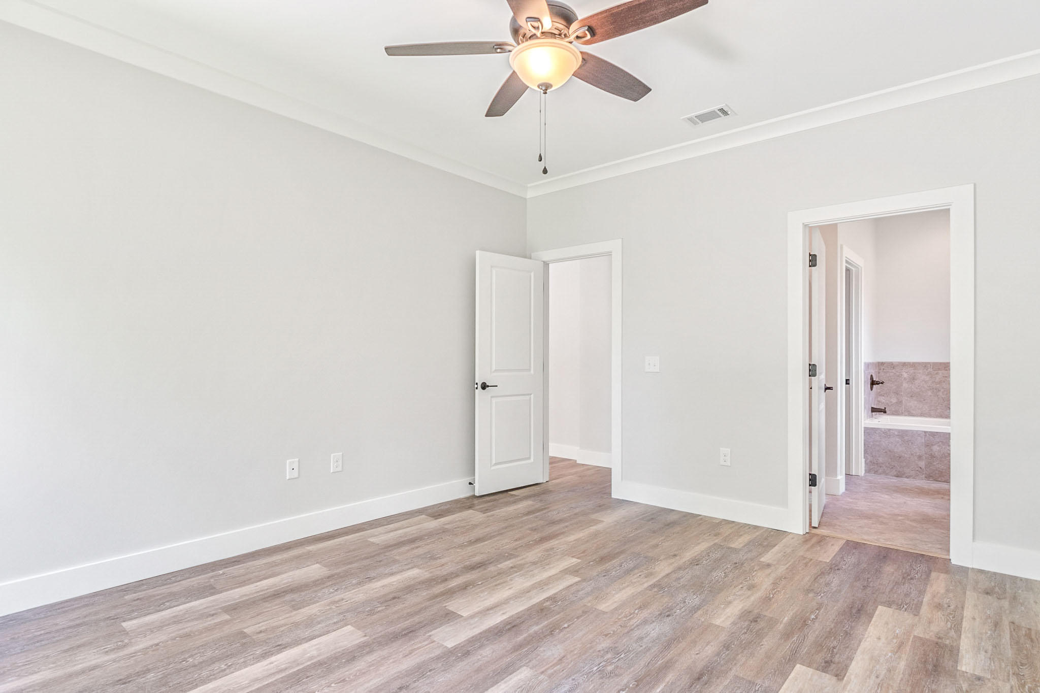 THE PINES - Residential