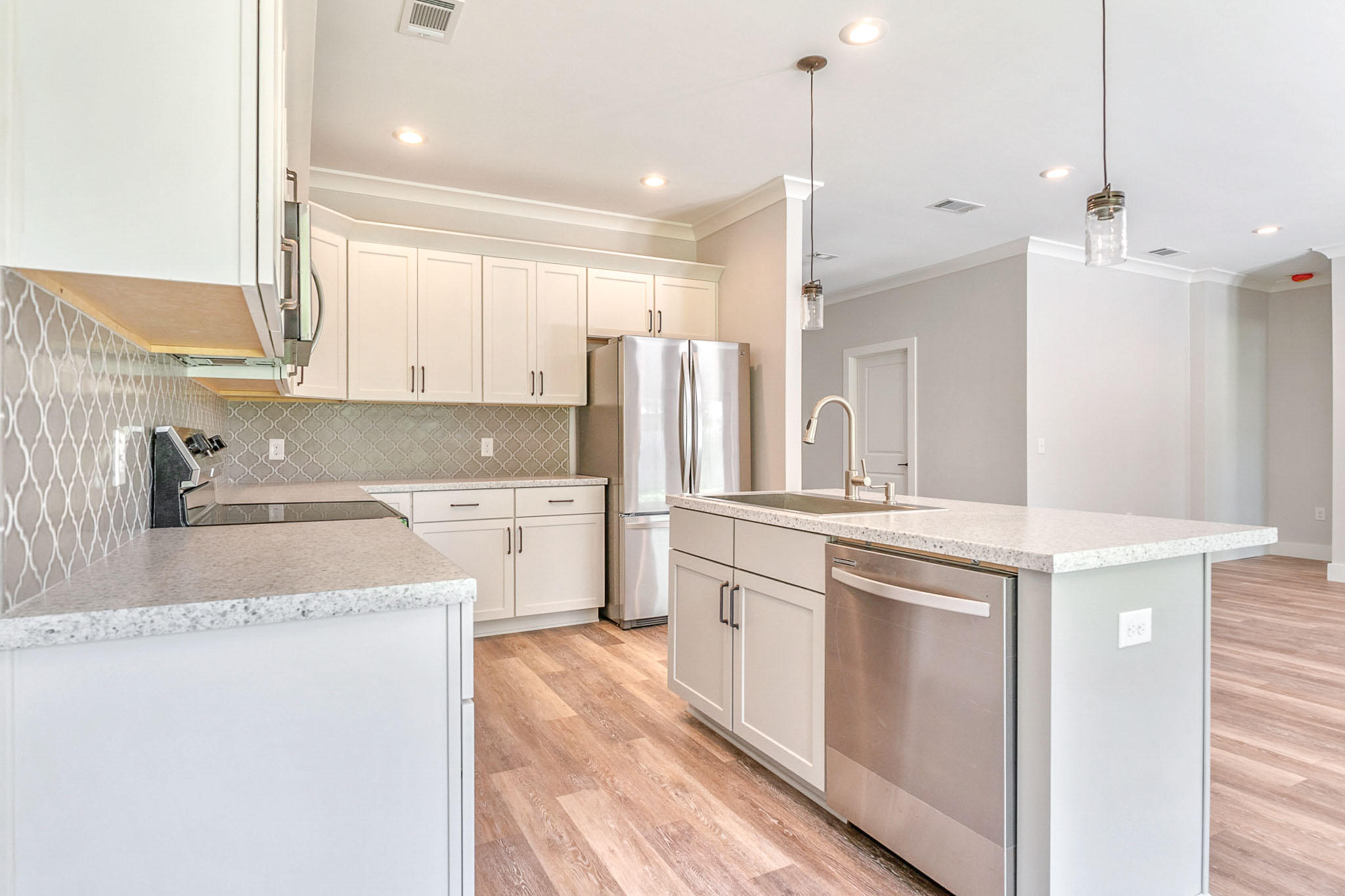 THE PINES - Residential