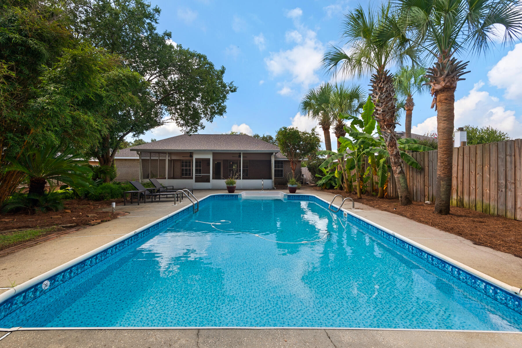 CRANE COVE - Residential