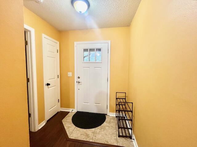 VILLA TASSO TOWN OF - Residential Lease