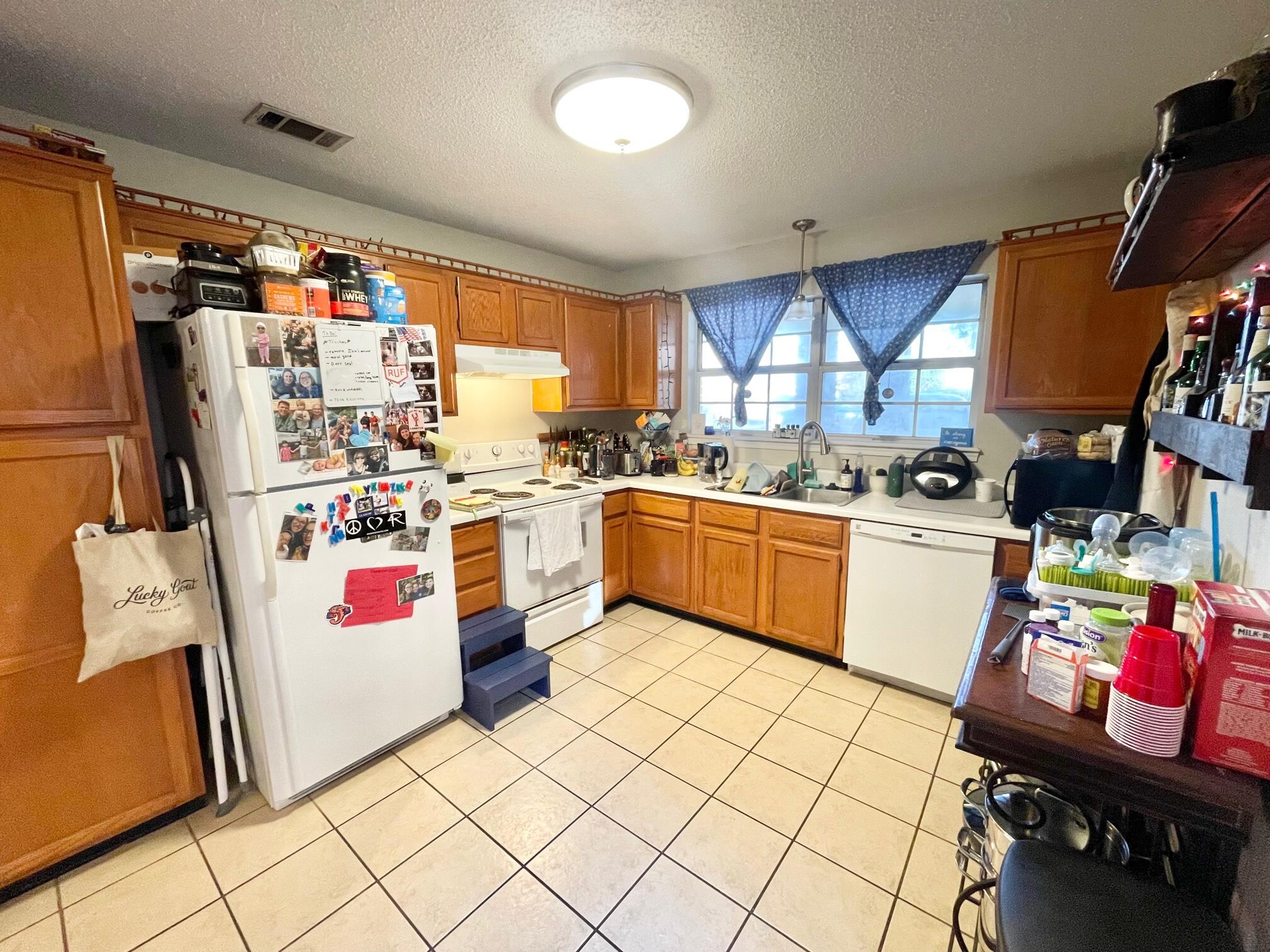 Hidden Trail PH 1 - Residential Lease