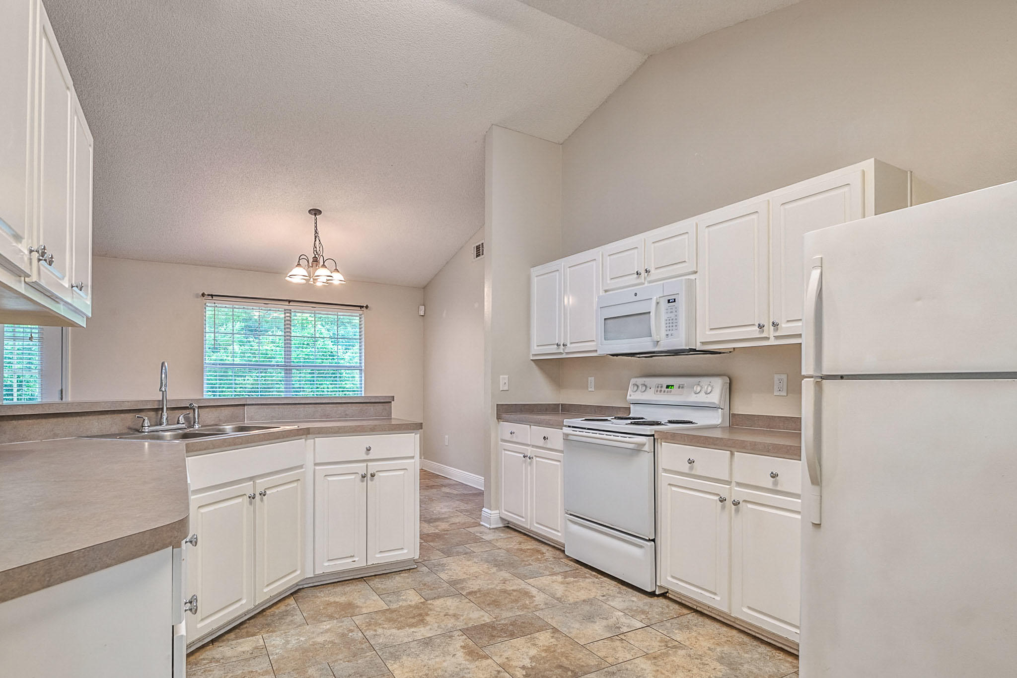 CREETWOOD PLACE - Residential