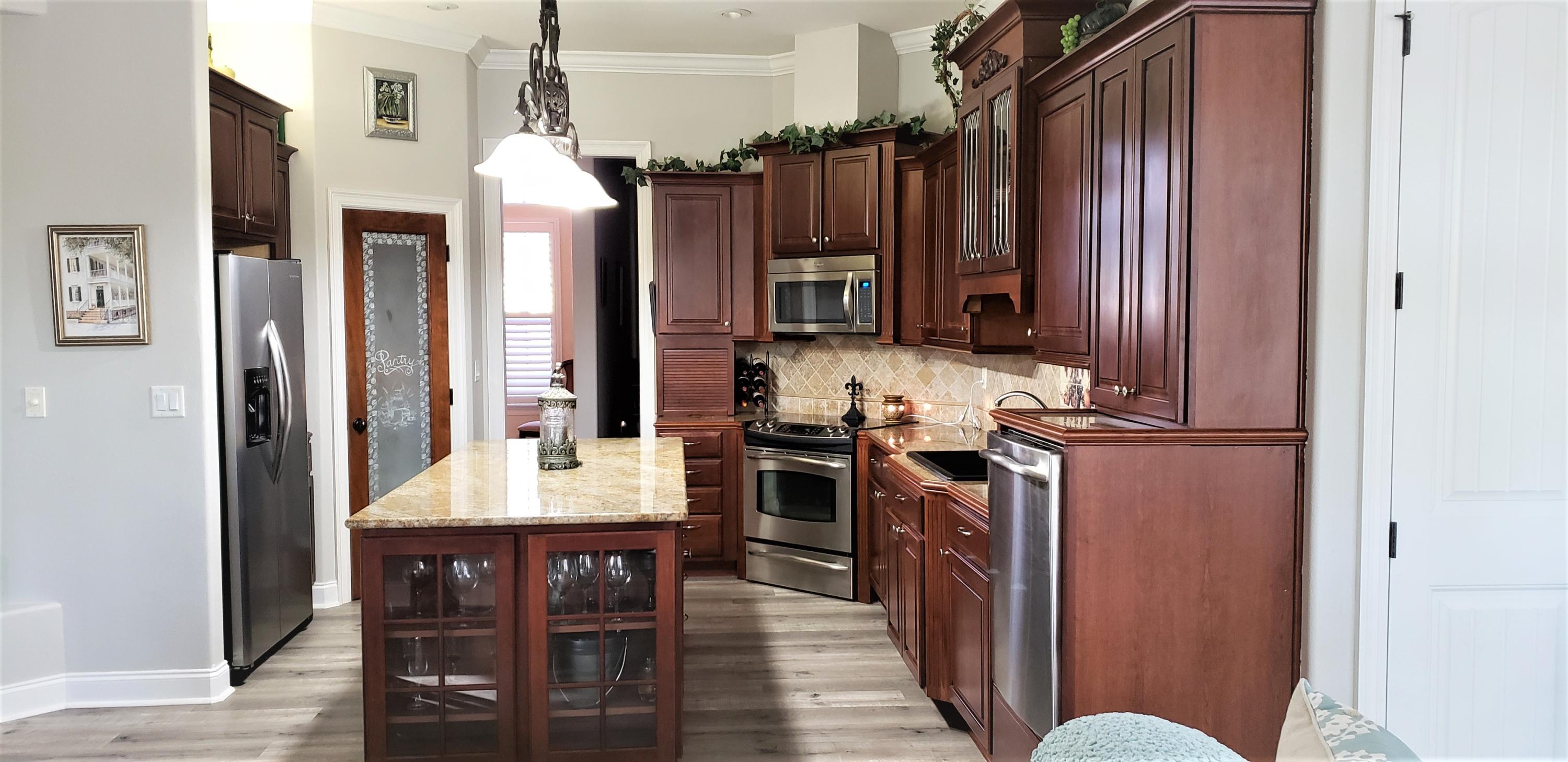 SWIFT CREEK PH VII - Residential