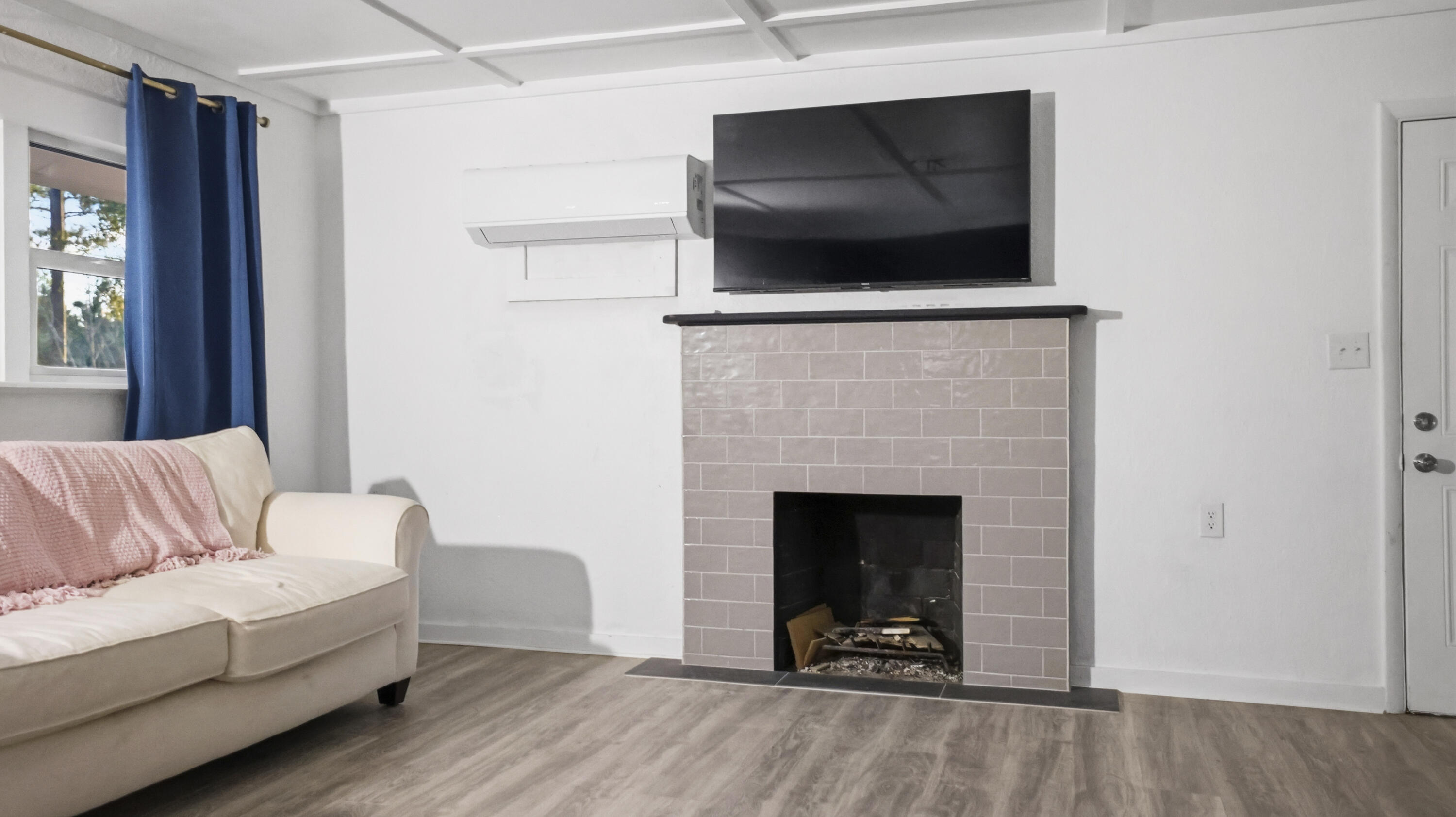 Hemlock/Woodlawn - Residential