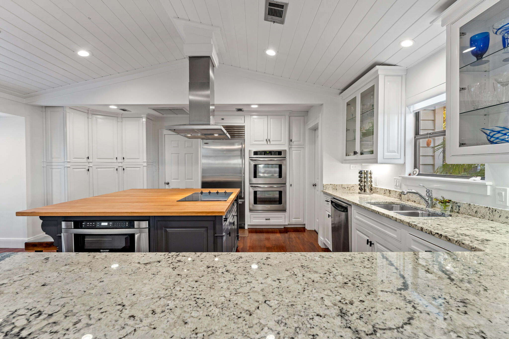COVE ON THE BAY - Residential