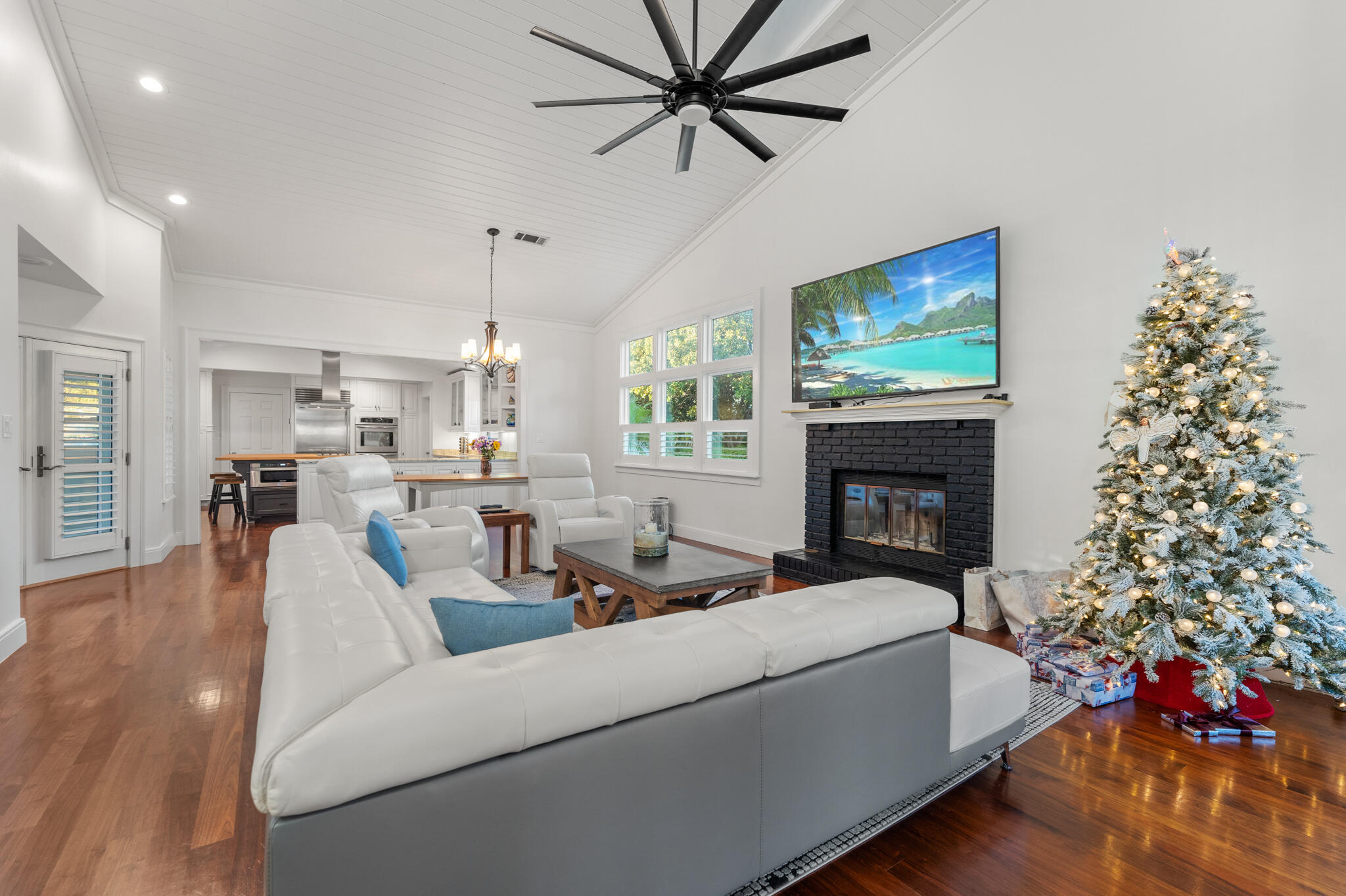 COVE ON THE BAY - Residential