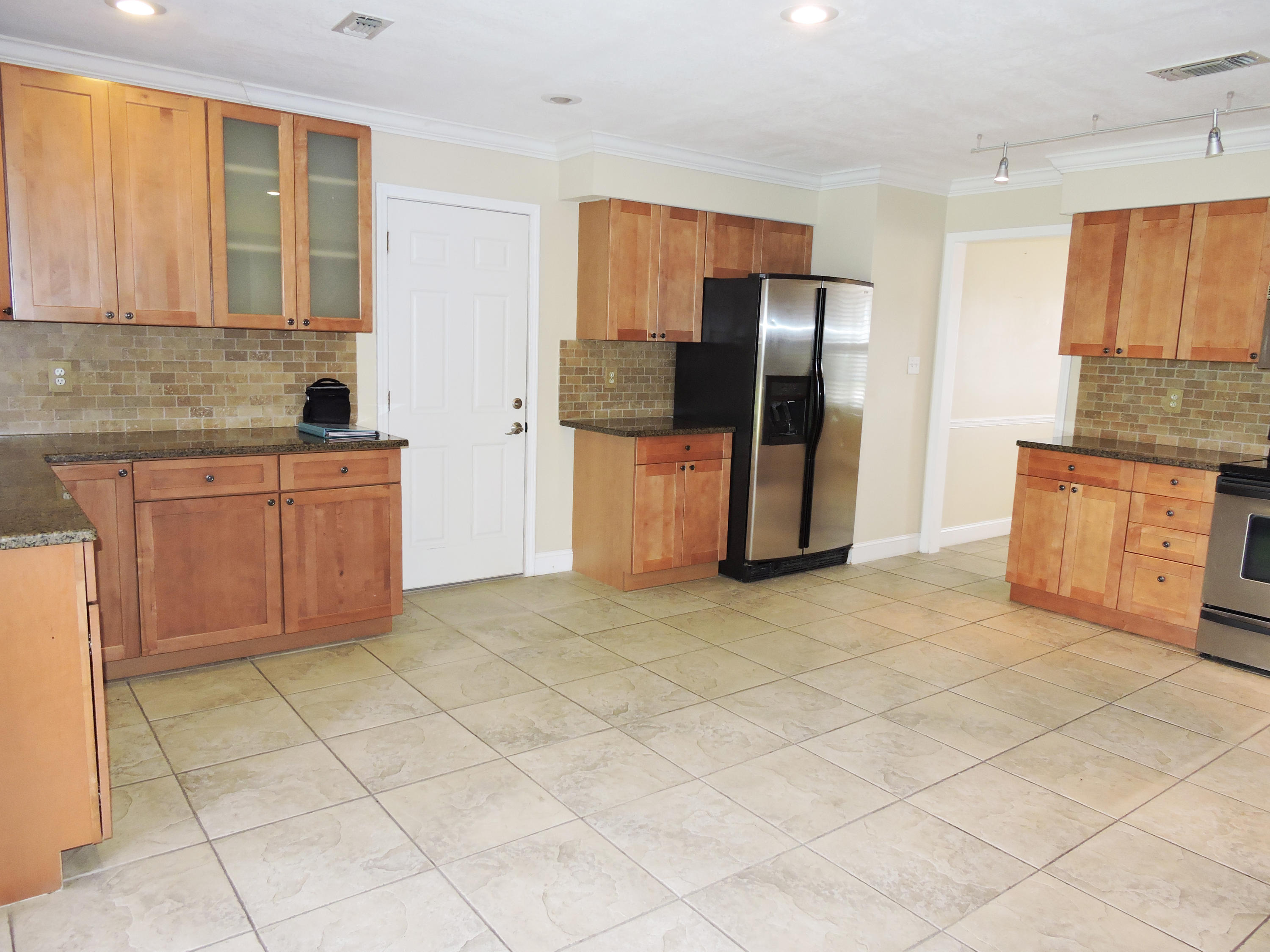 KELL-AIRE GARDENS - Residential