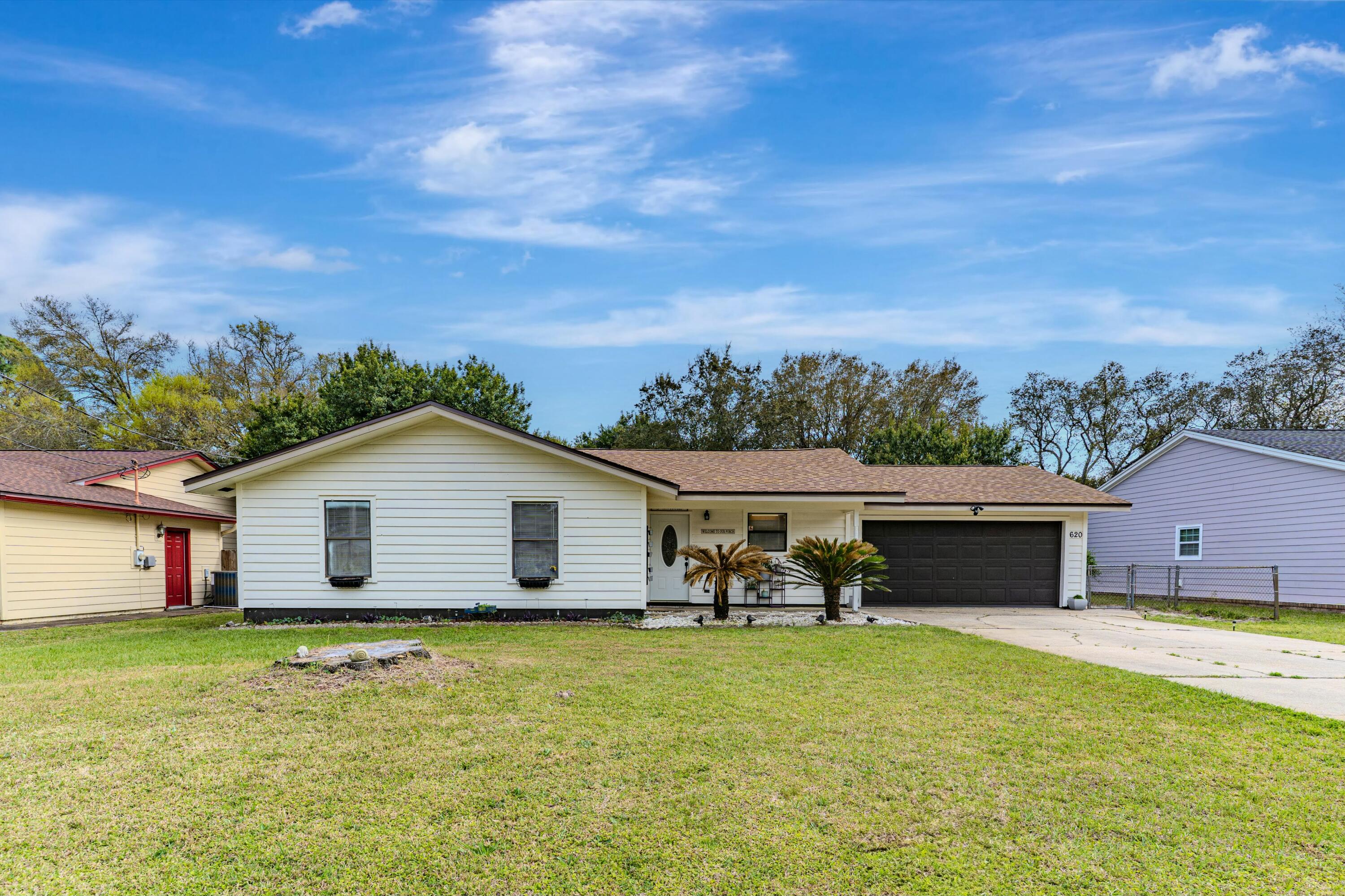 WYNNEHAVEN BEACH ESTATES - Residential