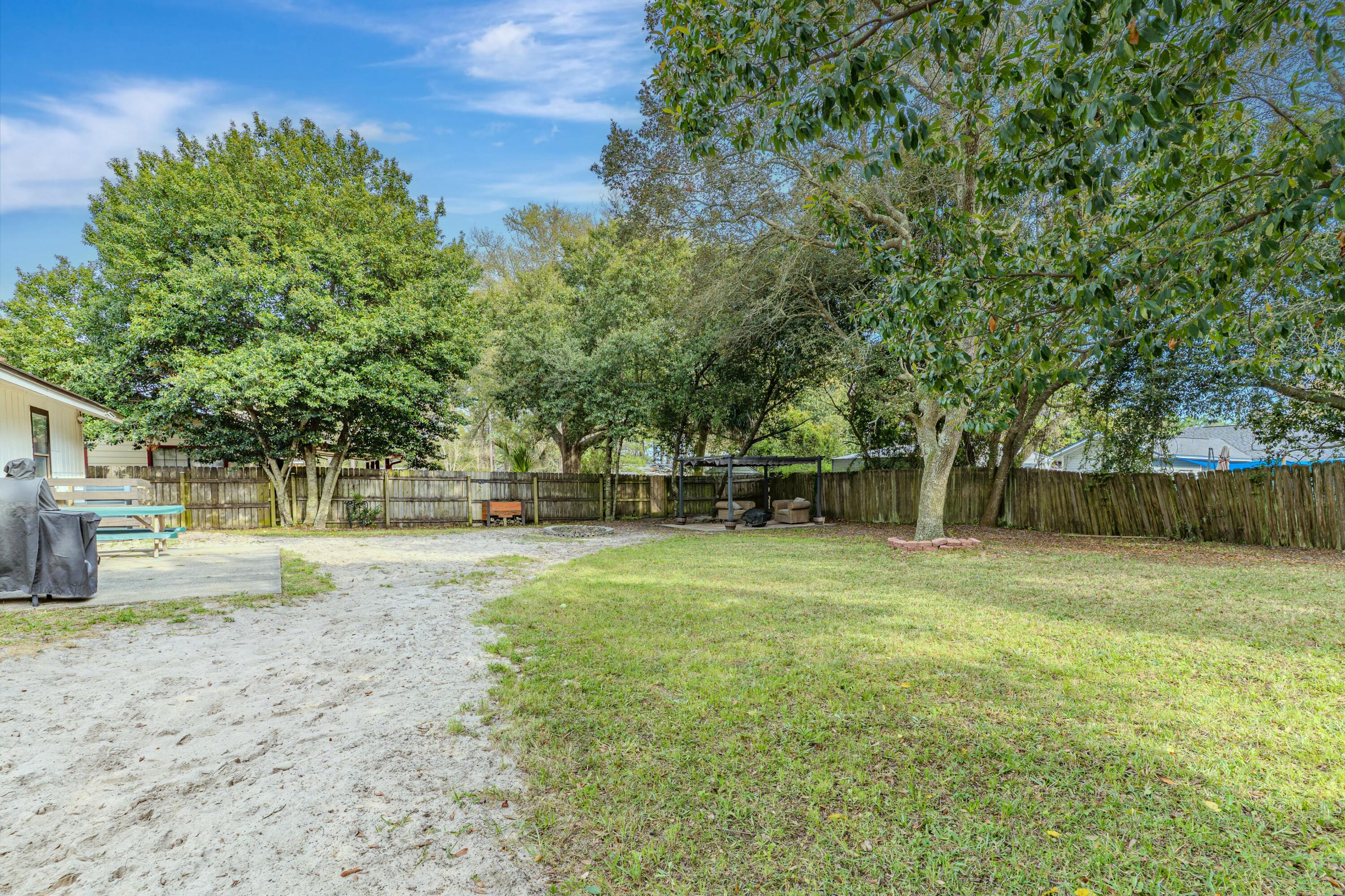 WYNNEHAVEN BEACH ESTATES - Residential