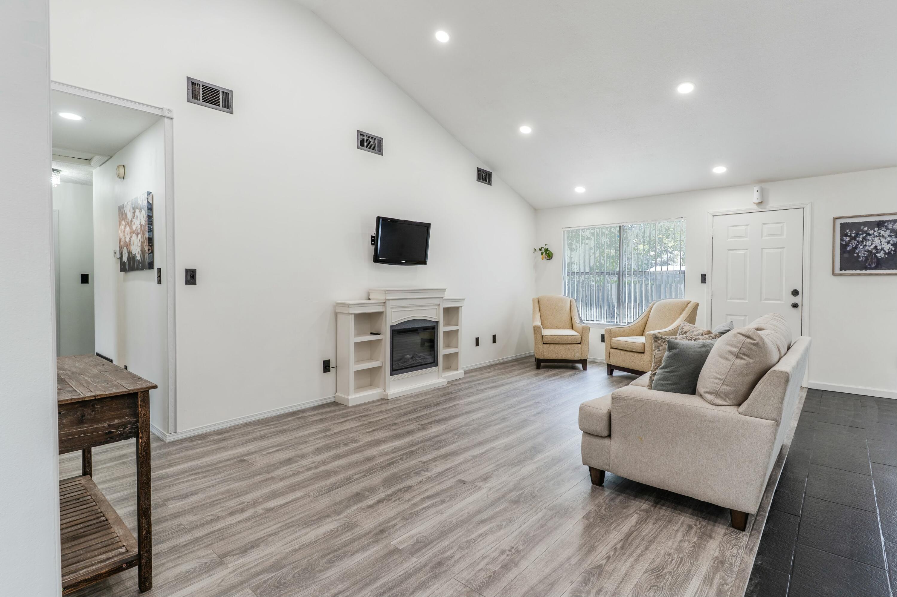WYNNEHAVEN BEACH ESTATES - Residential