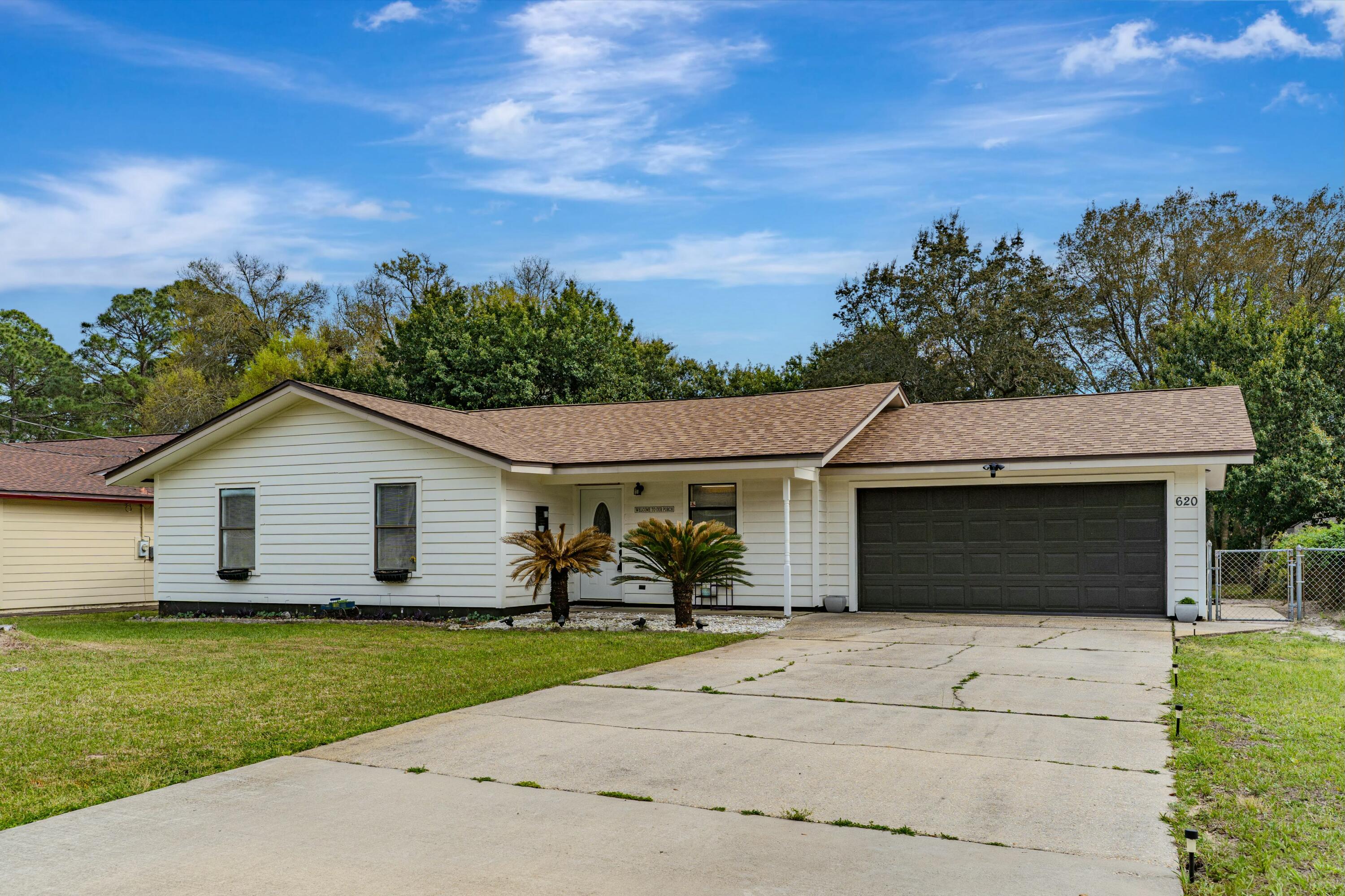 WYNNEHAVEN BEACH ESTATES - Residential