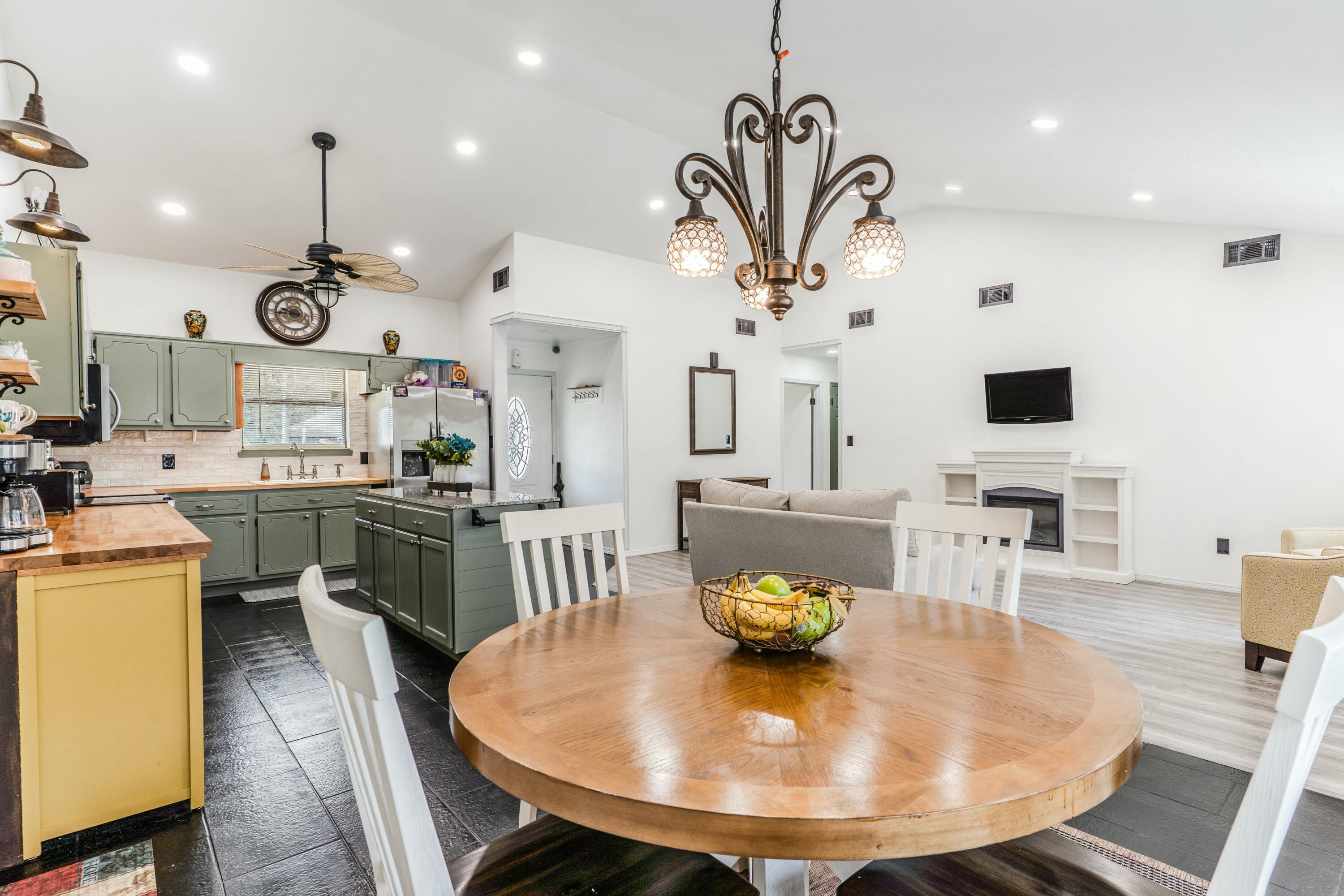 WYNNEHAVEN BEACH ESTATES - Residential