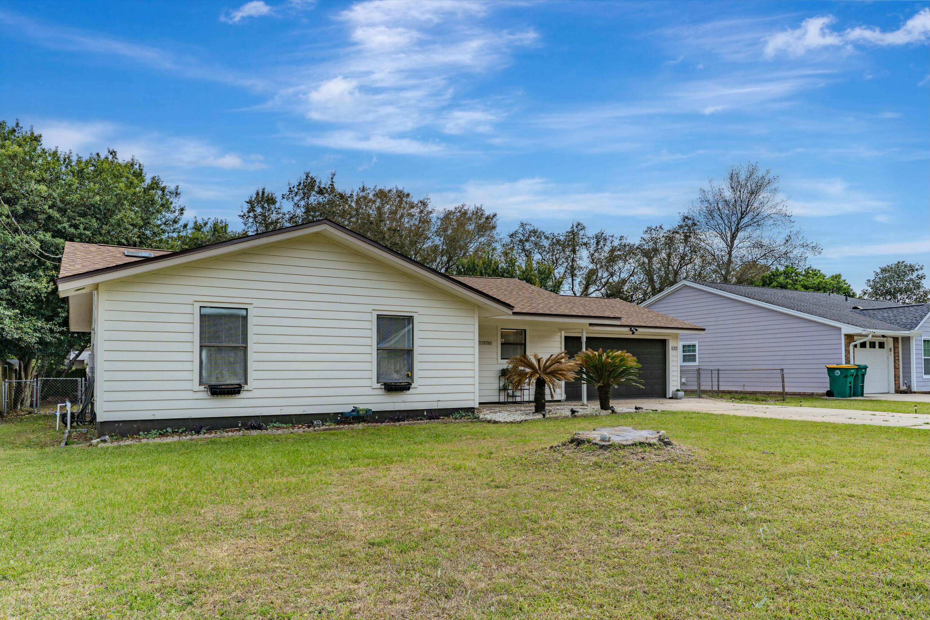 WYNNEHAVEN BEACH ESTATES - Residential