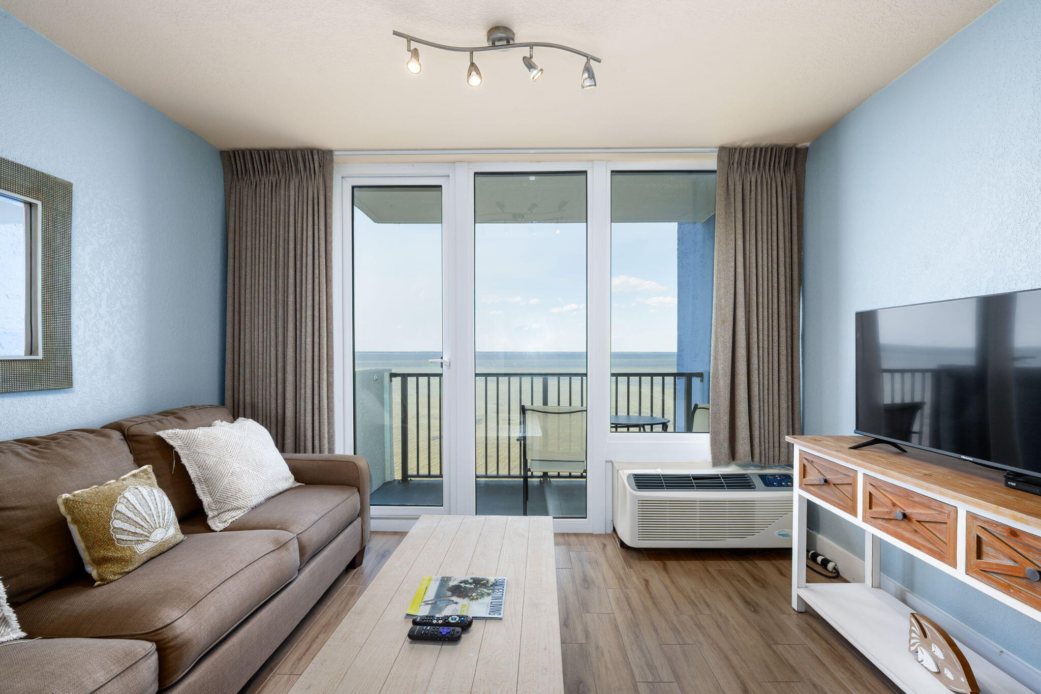 BAYSIDE CONDO SANDESTIN - Residential