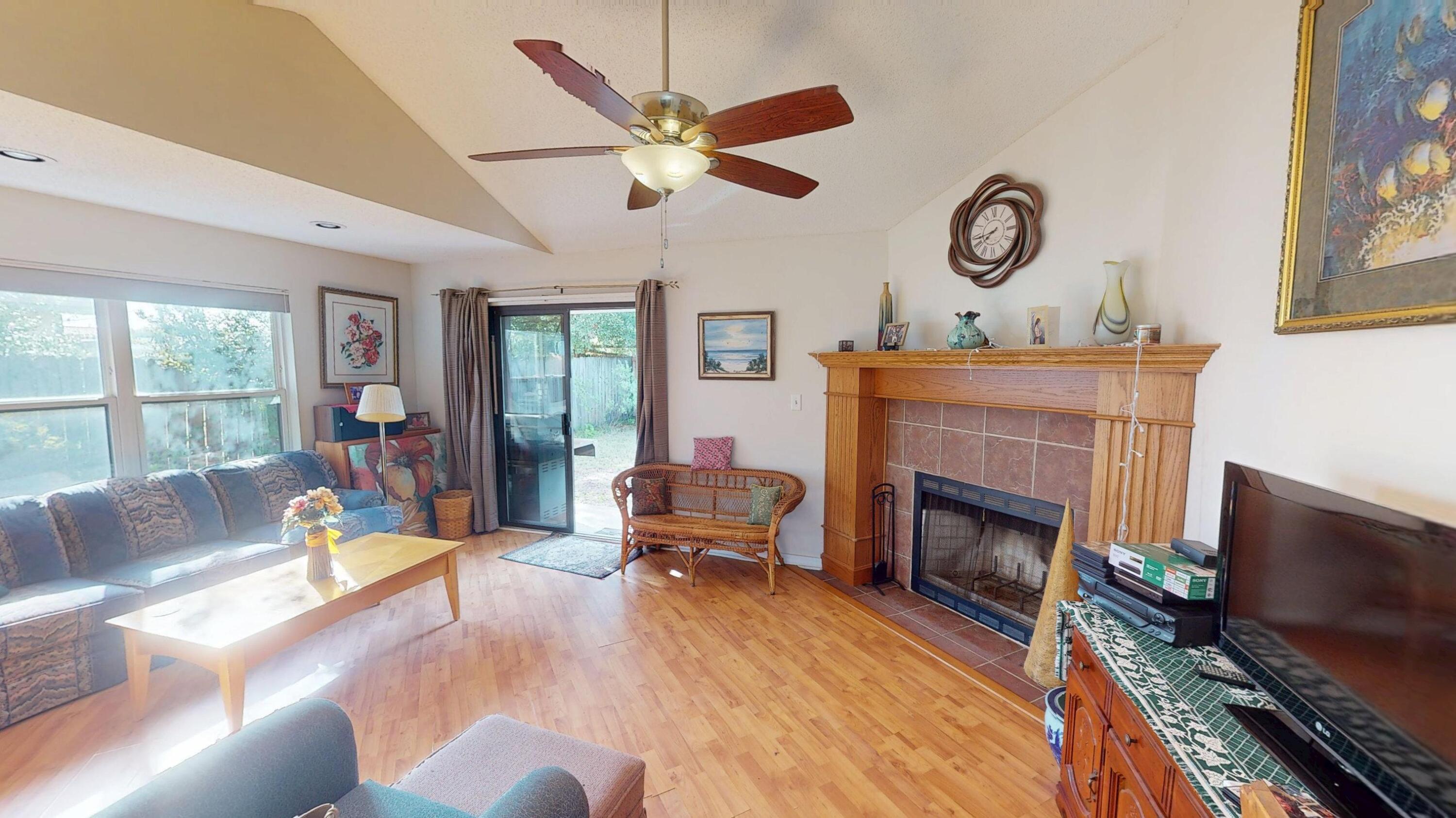 CARDINAL ESTATES - Residential