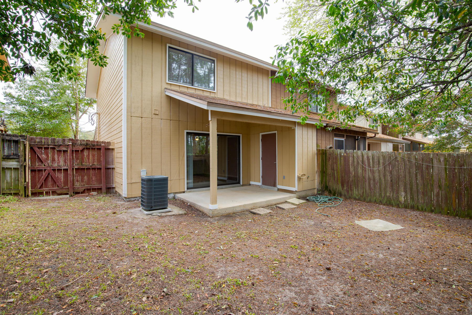BAYWOOD T/H - Residential