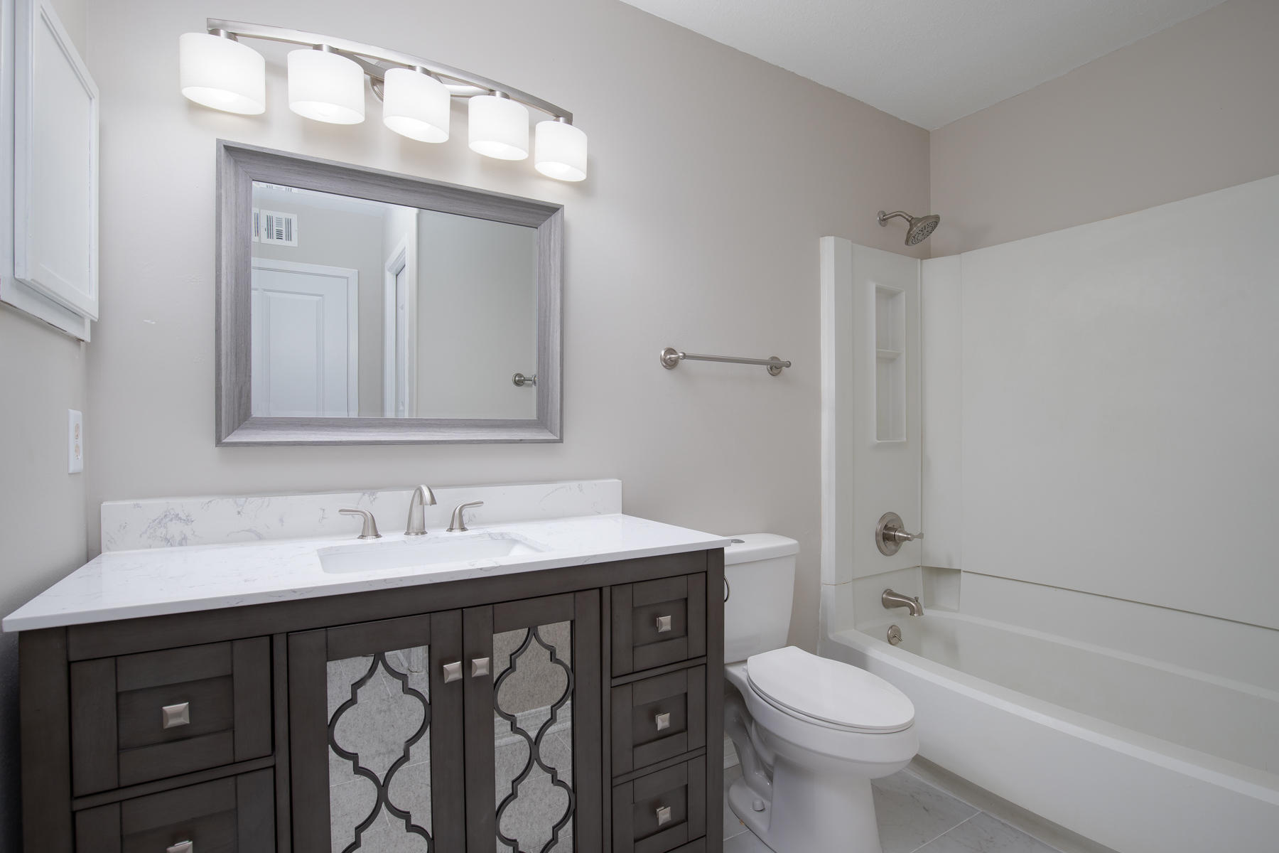 BAYWOOD T/H - Residential