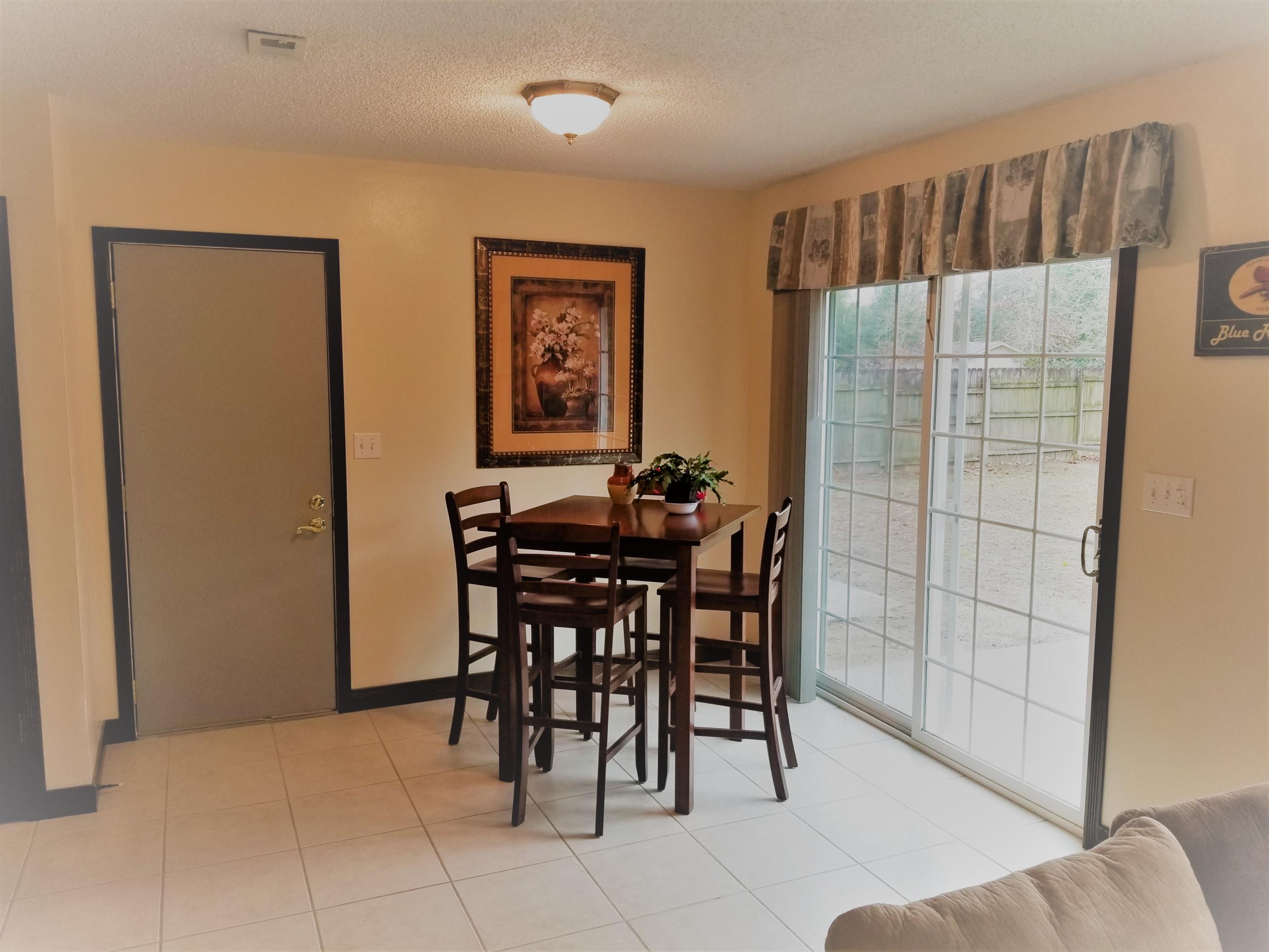 SHOAL WOOD EST 1ST PH III LOT 10 BLK D - Residential