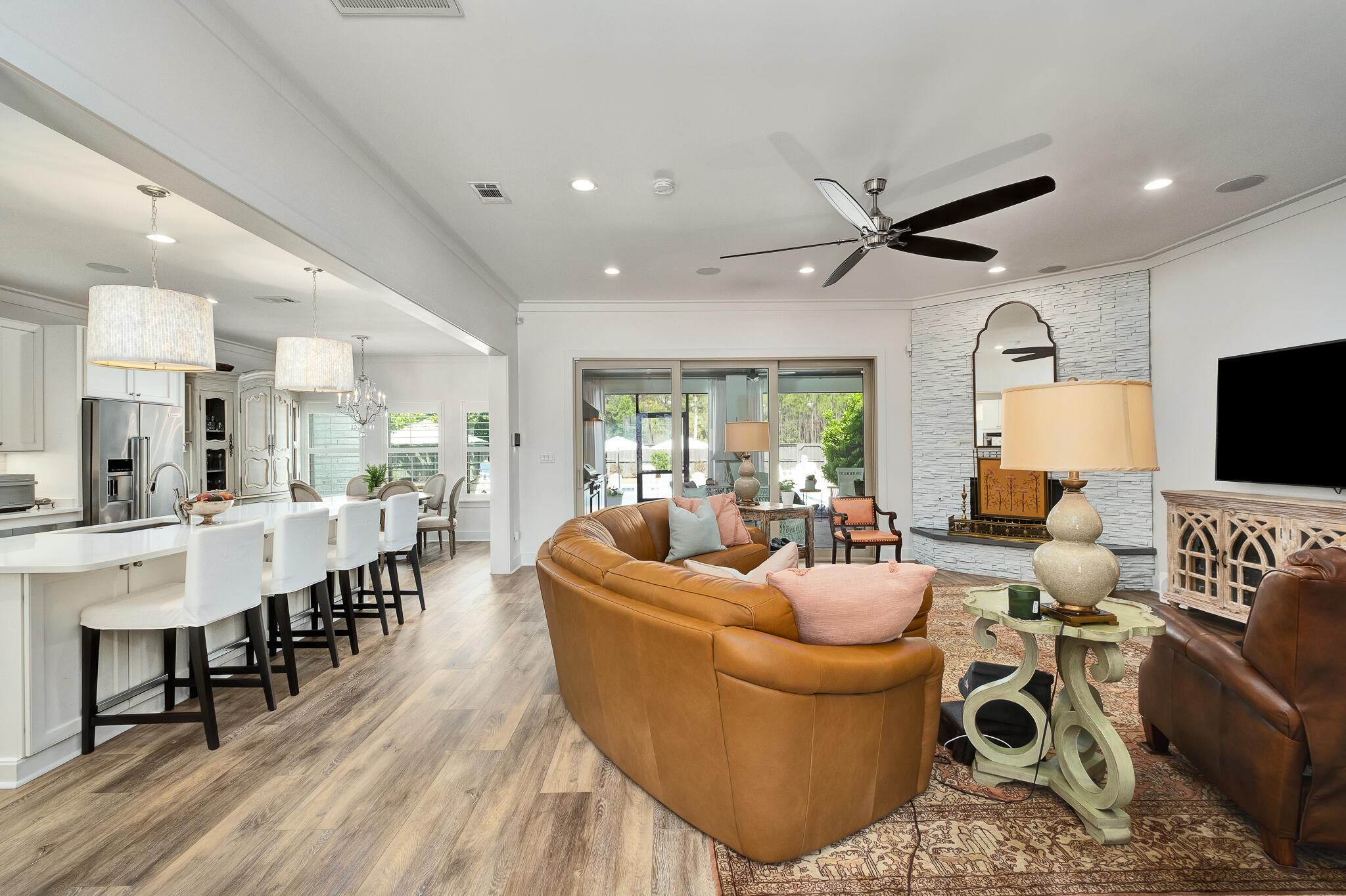 PELICAN BAY S/D - Residential