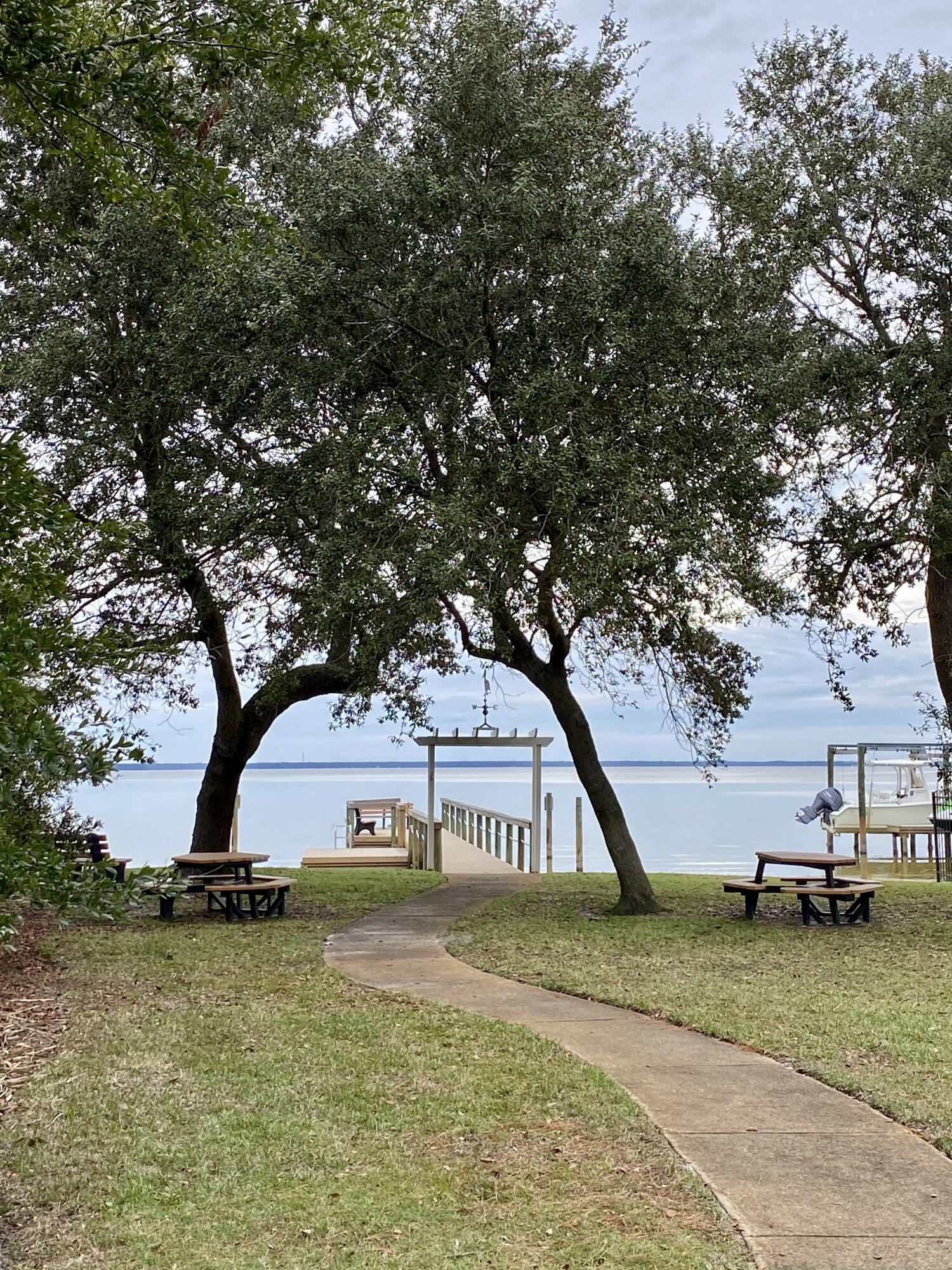 PELICAN BAY S/D - Residential