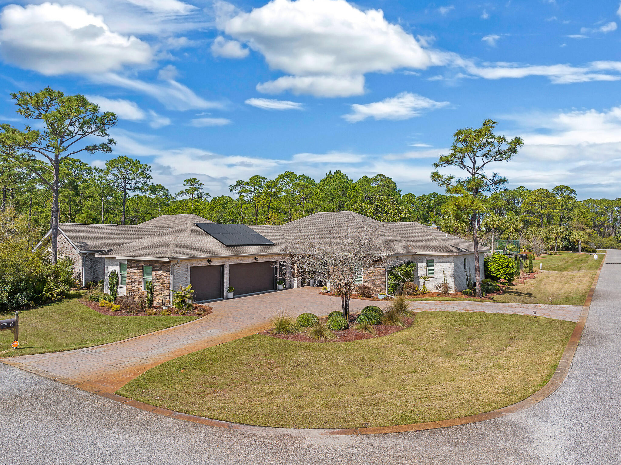 PELICAN BAY S/D - Residential