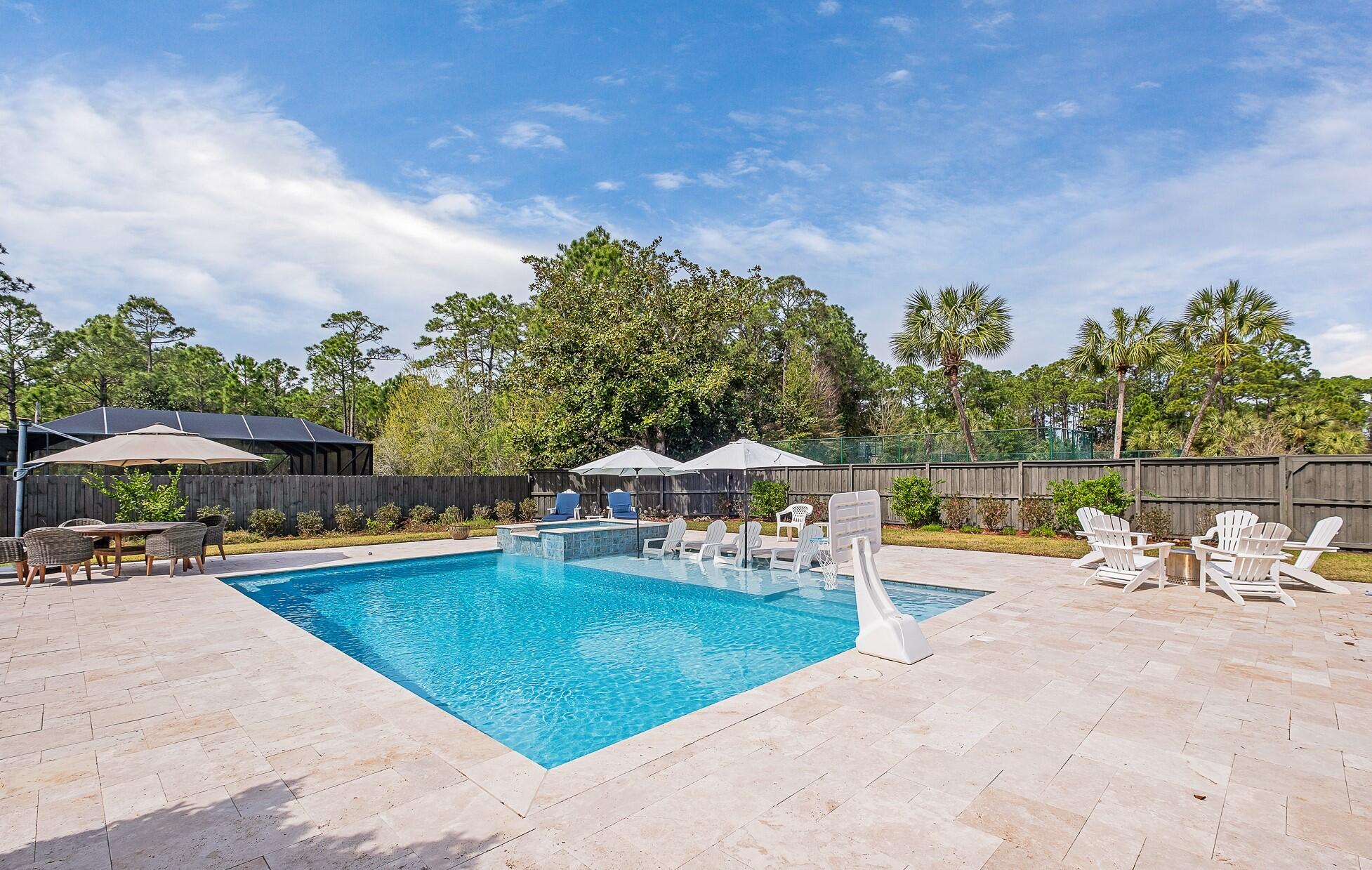 PELICAN BAY S/D - Residential