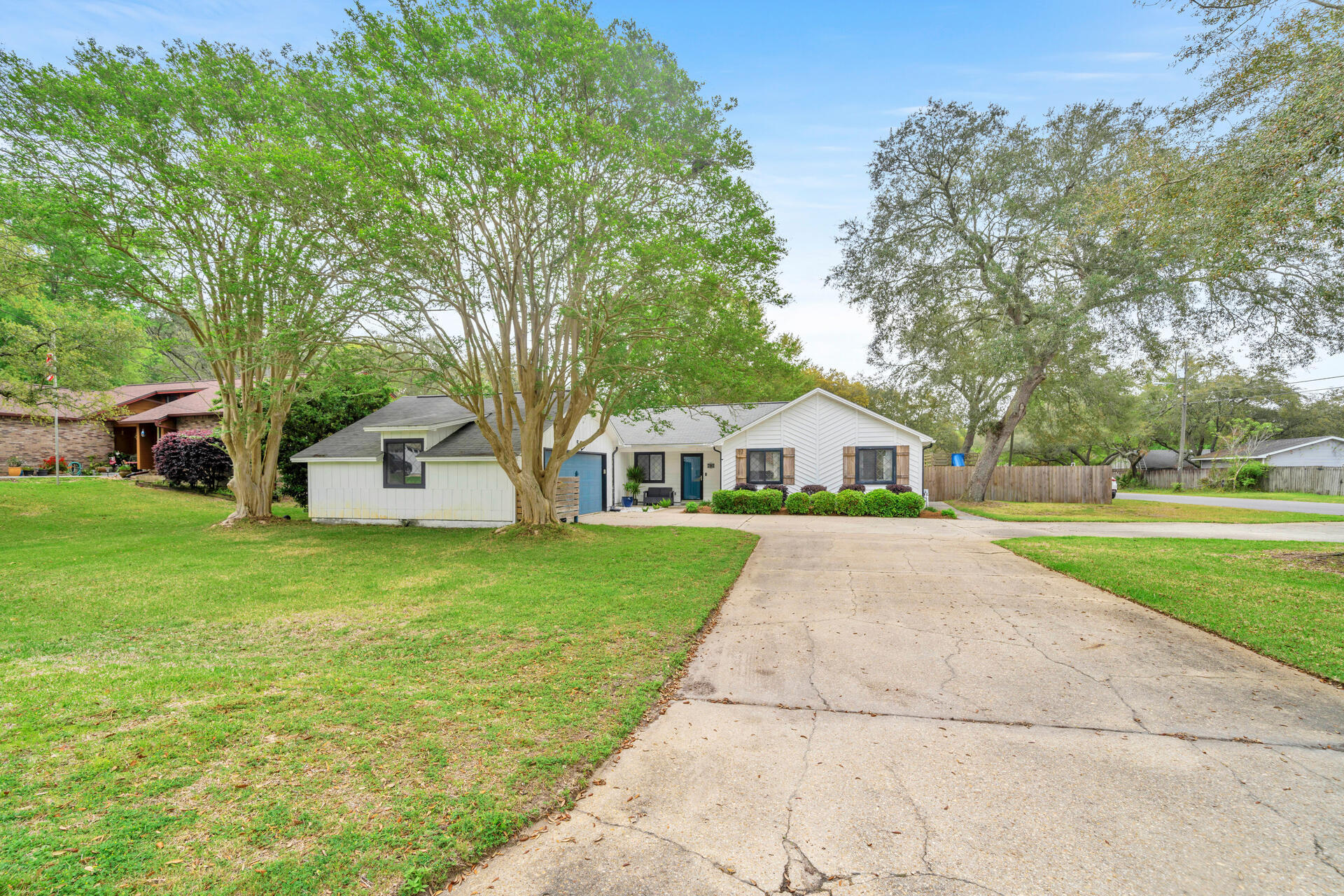 VALPARAISO PINECREST 5 - Residential