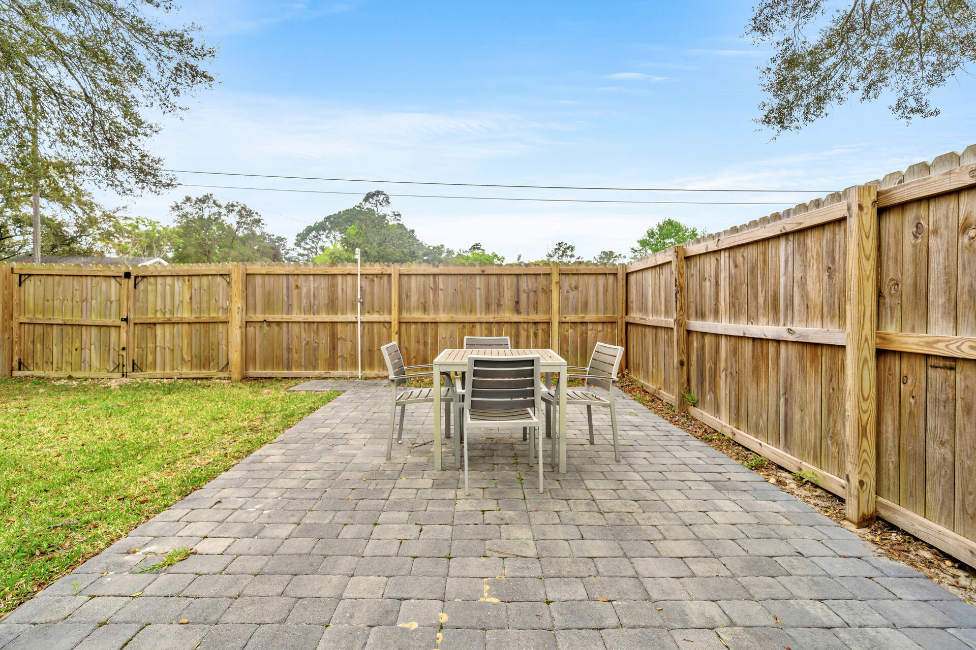 VALPARAISO PINECREST 5 - Residential