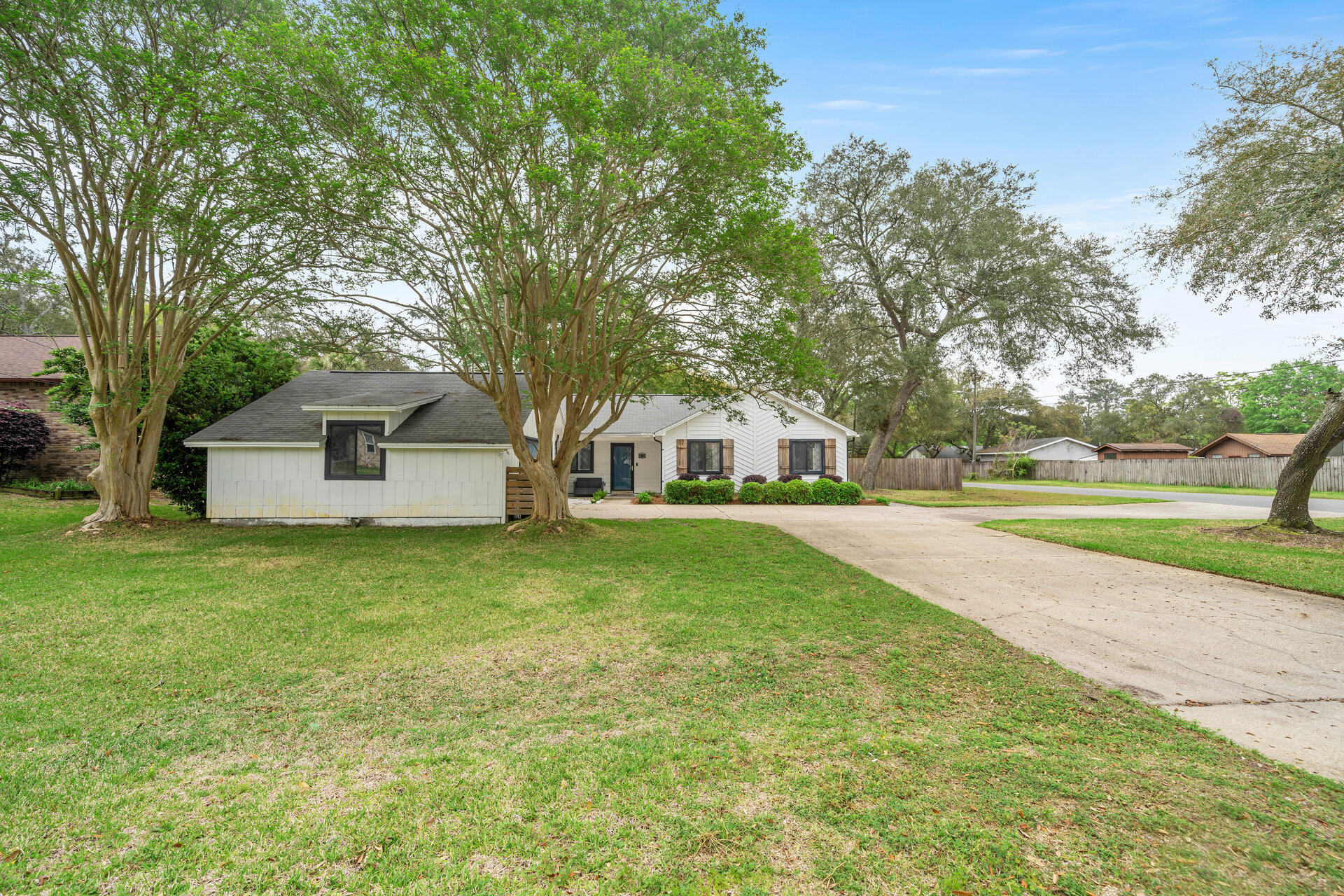 VALPARAISO PINECREST 5 - Residential