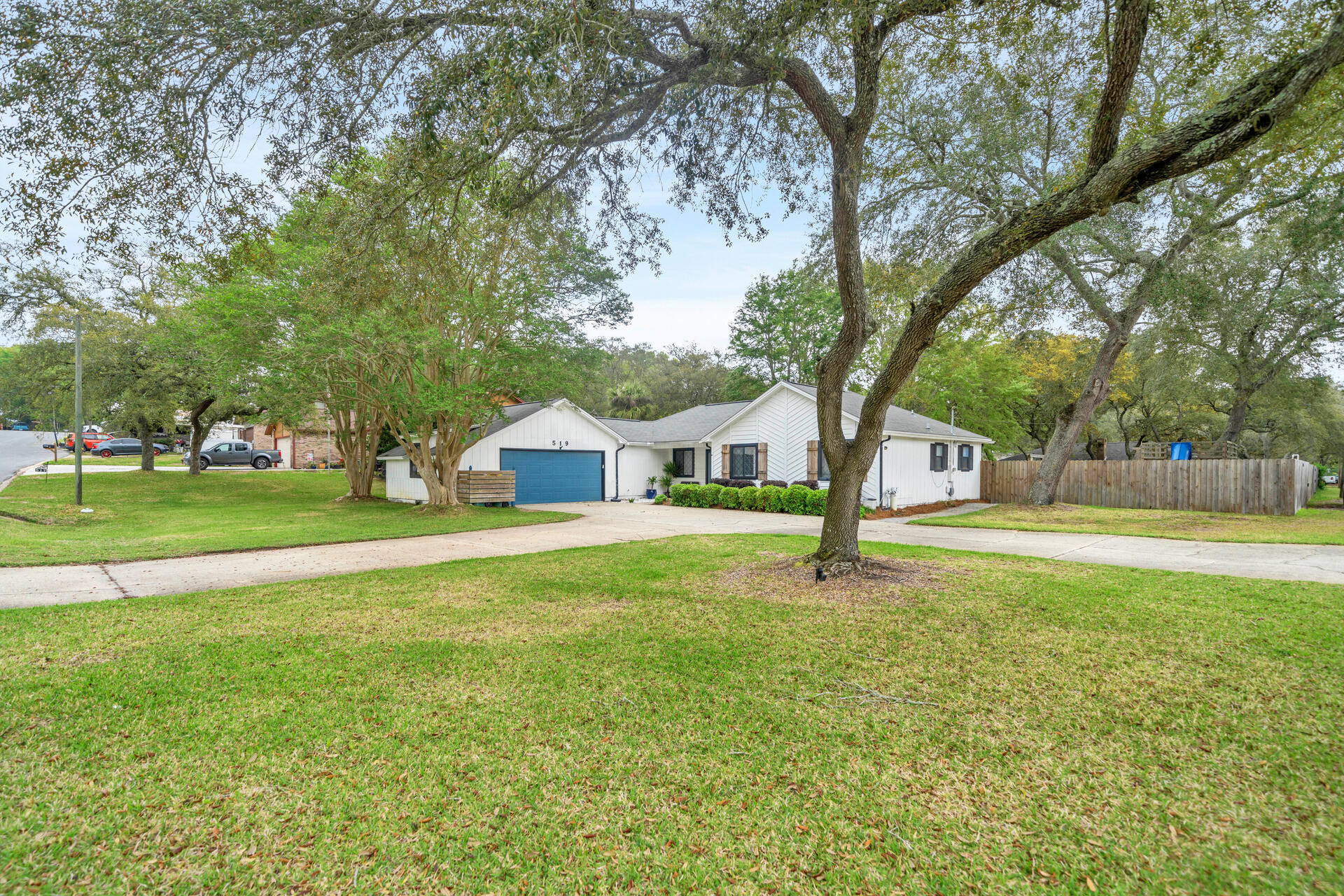 VALPARAISO PINECREST 5 - Residential