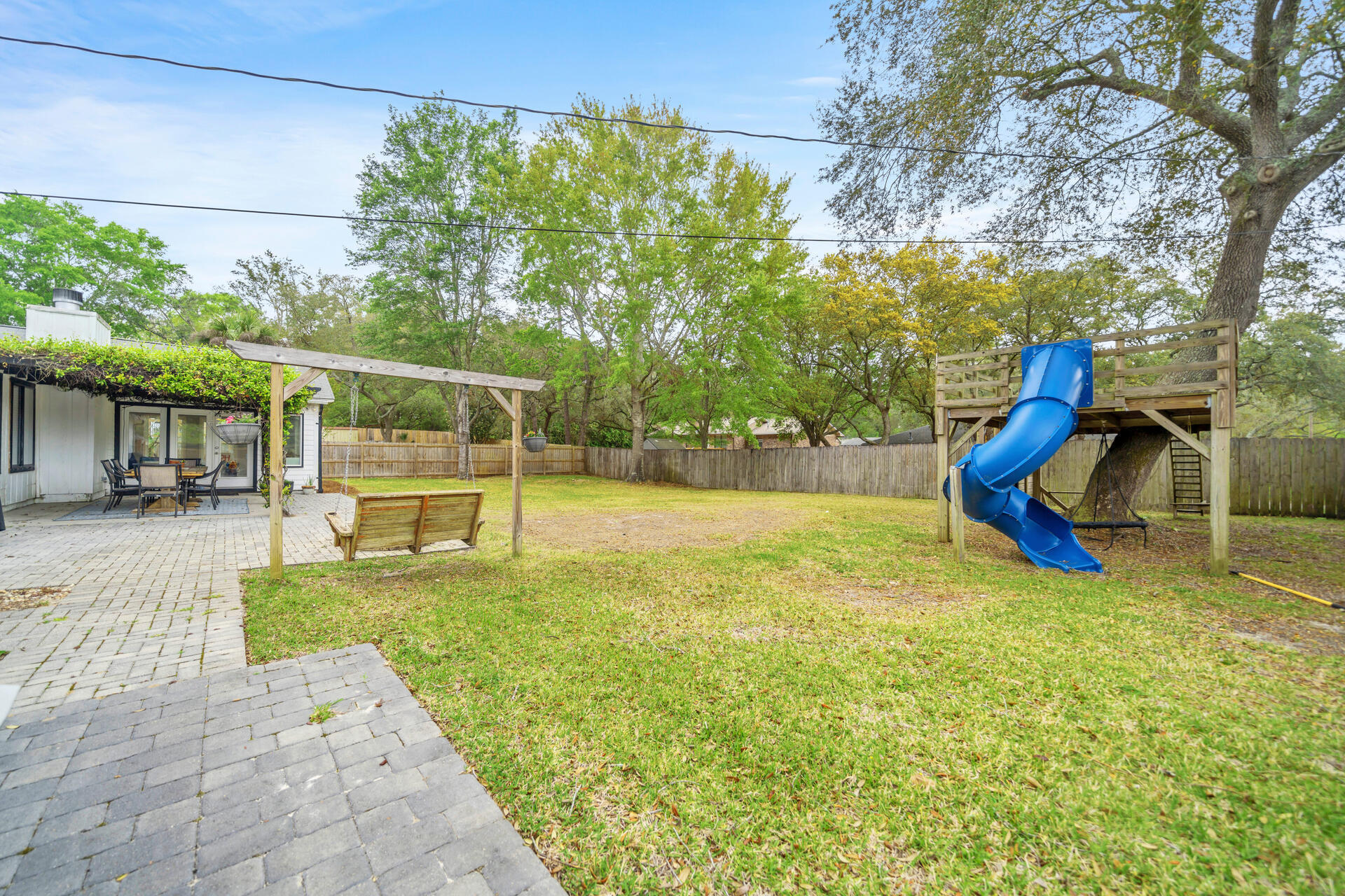 VALPARAISO PINECREST 5 - Residential