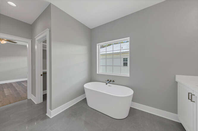 MAGNOLIA BEACH - Residential