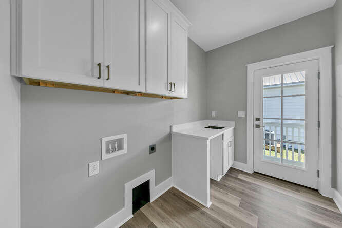 MAGNOLIA BEACH - Residential