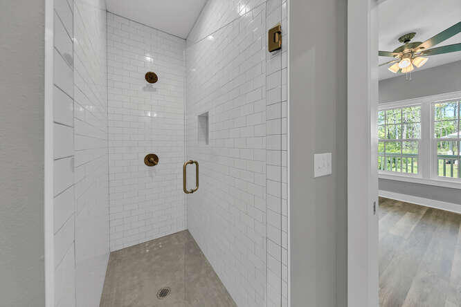 MAGNOLIA BEACH - Residential