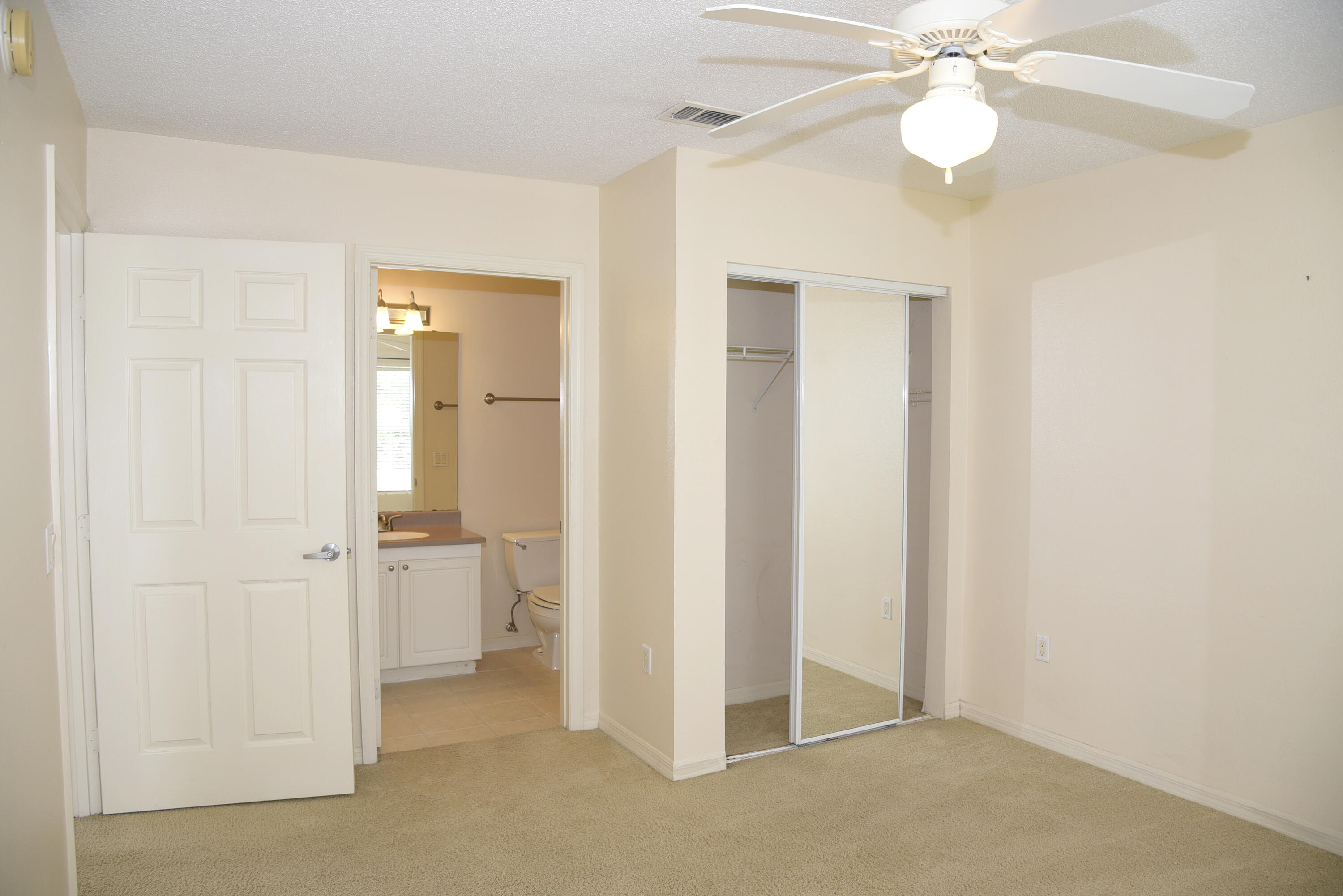 FLORIDA CLUB - Residential Lease