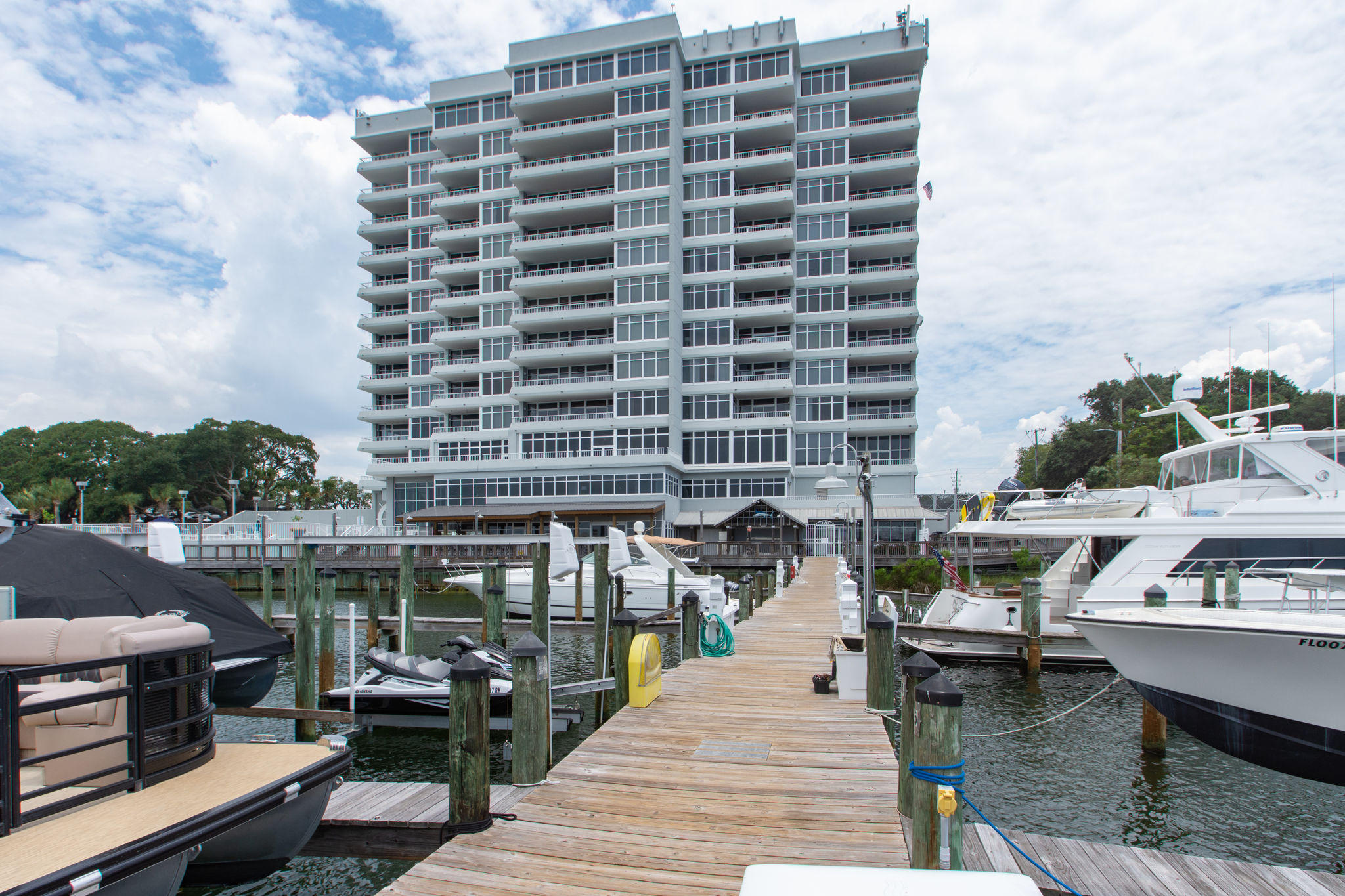 DESTIN YACHT CLUB - Residential