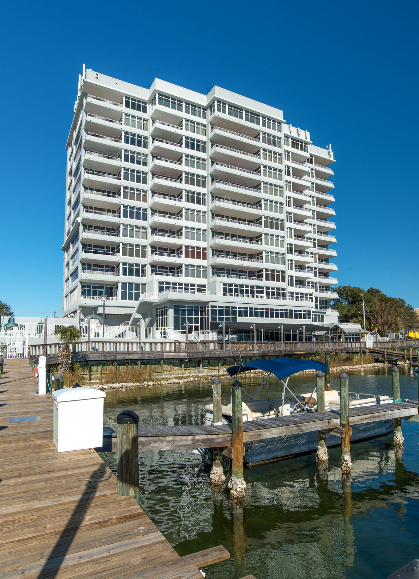 DESTIN YACHT CLUB - Residential