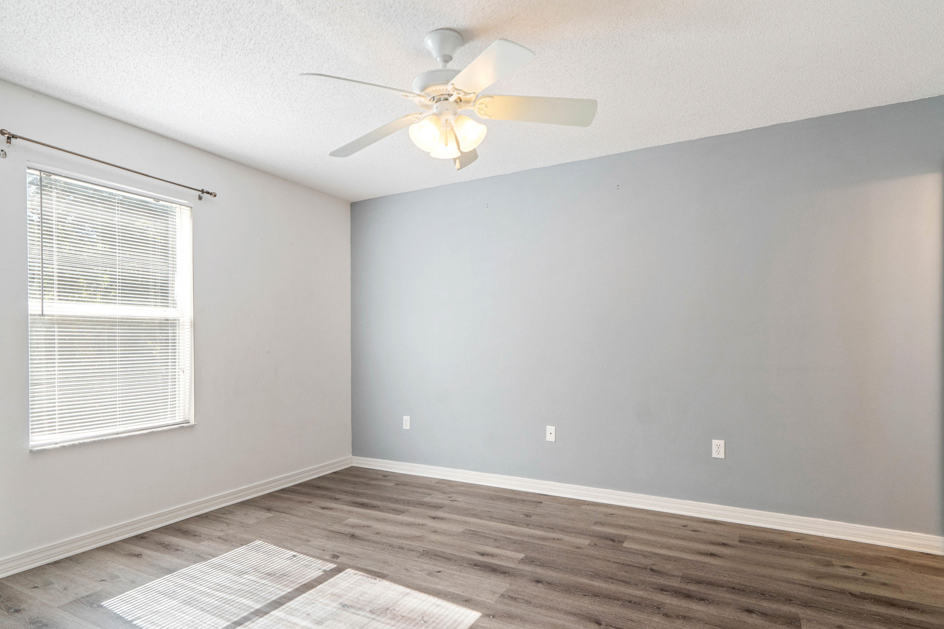 RIDGE CREST PH II - Residential