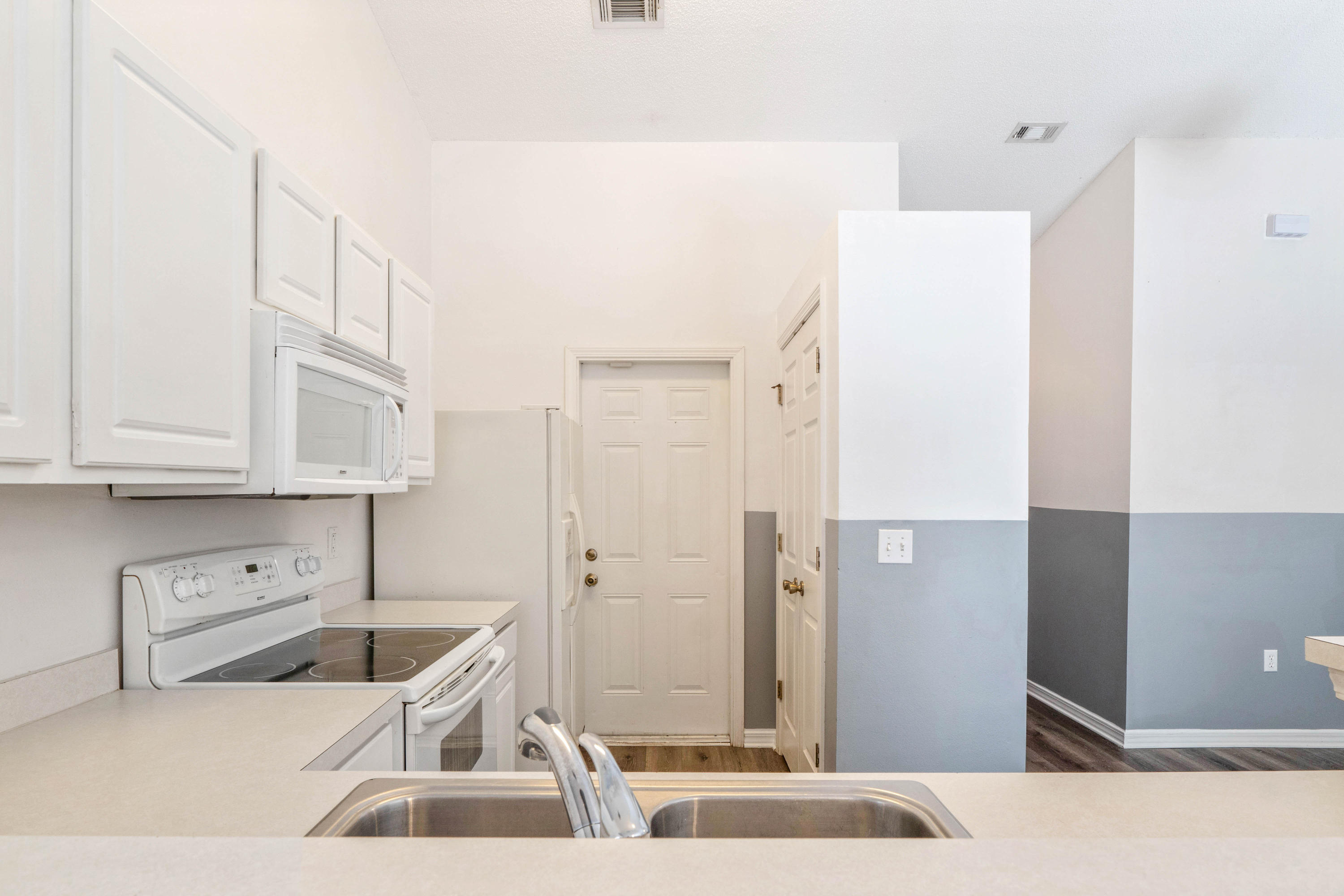 RIDGE CREST PH II - Residential