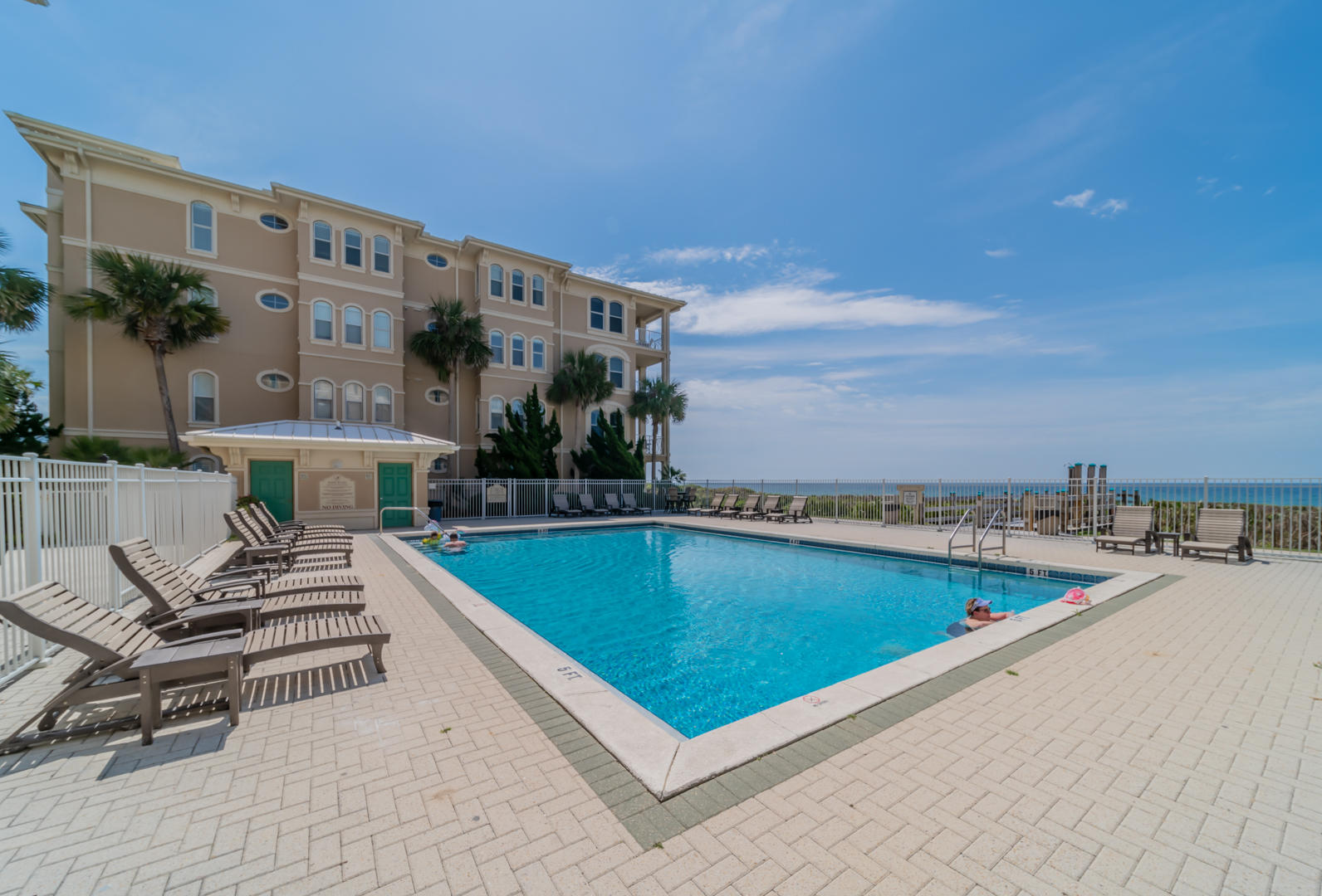 SUNSET BEACH - Residential